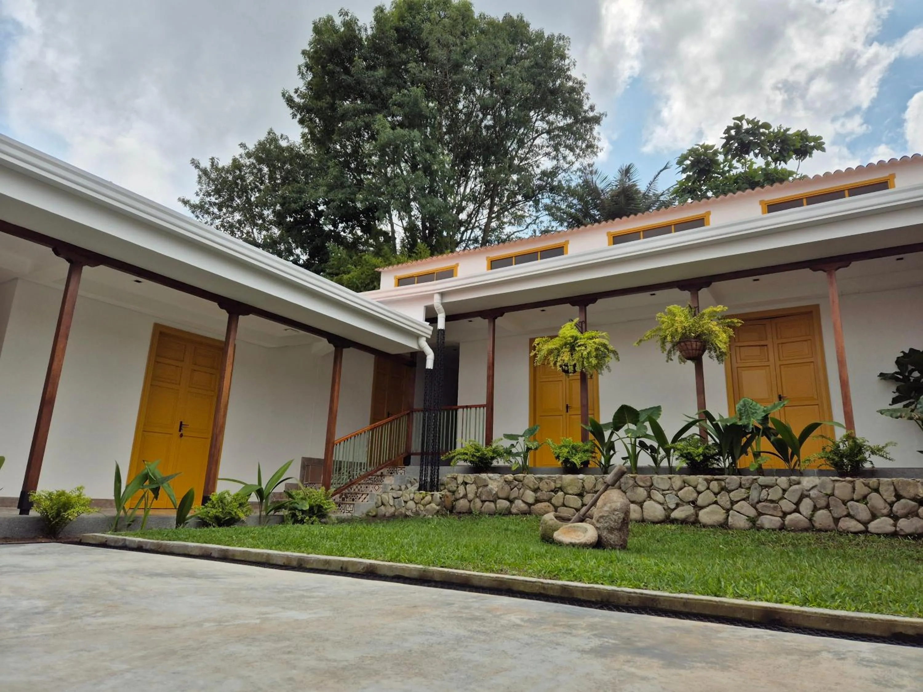 Garden in Casa Serafin Hotel
