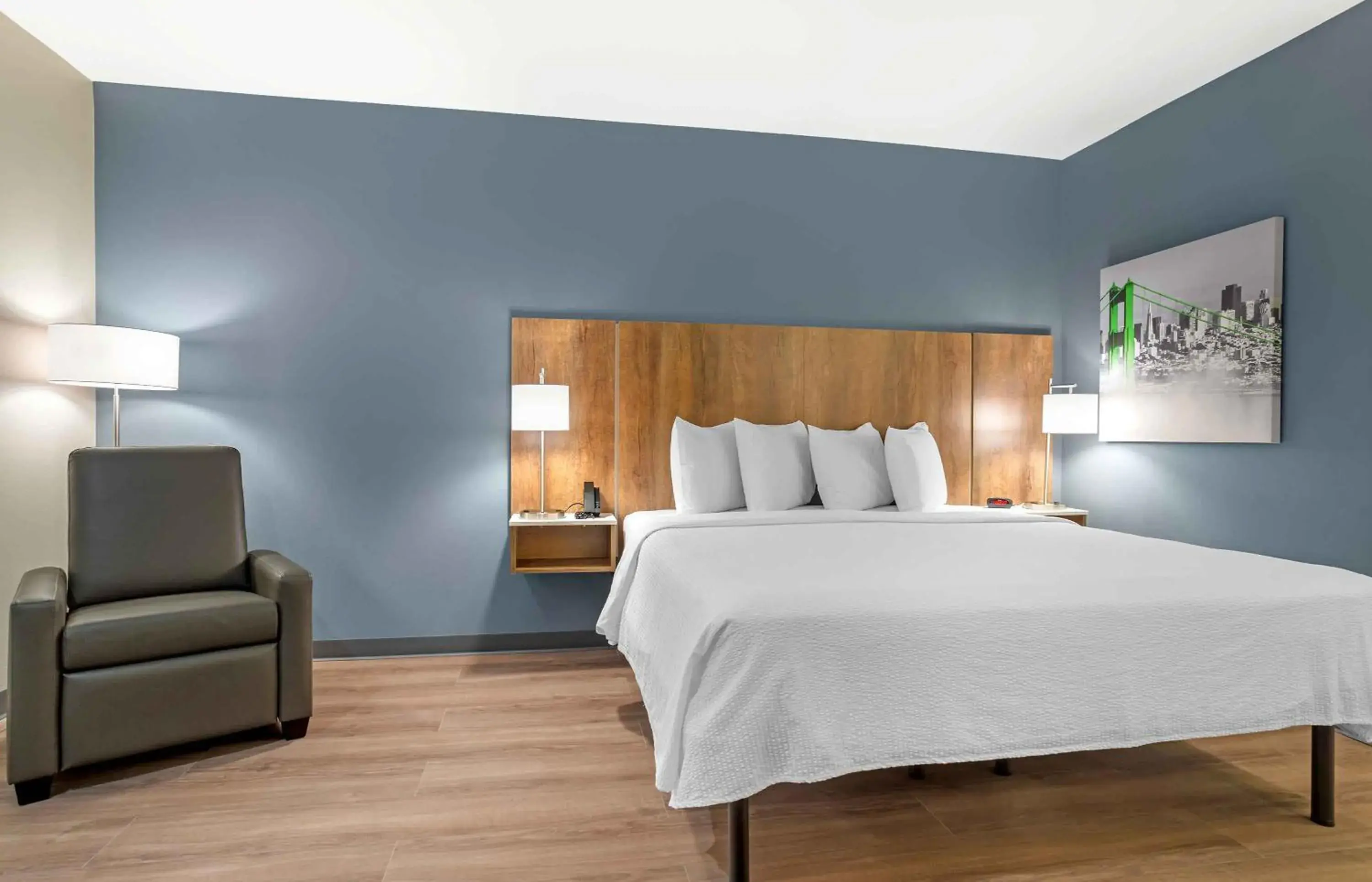 Bed in Extended Stay America Premier Suites - Bradenton Bed in Extended Stay America Premier Suites - Bradenton