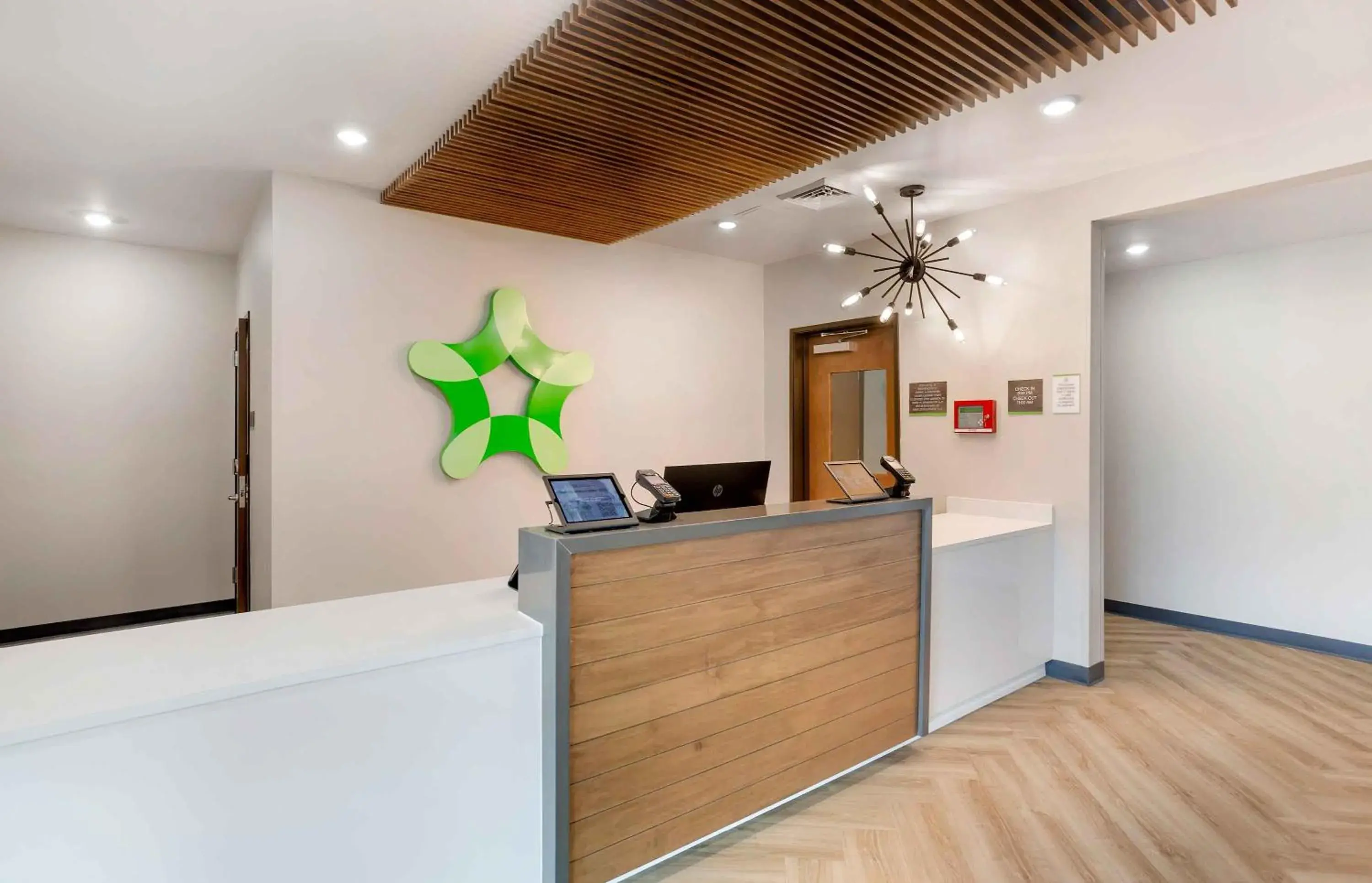 Lobby or reception in Extended Stay America Premier Suites - Bradenton Lobby or reception in Extended Stay America Premier Suites - Bradenton