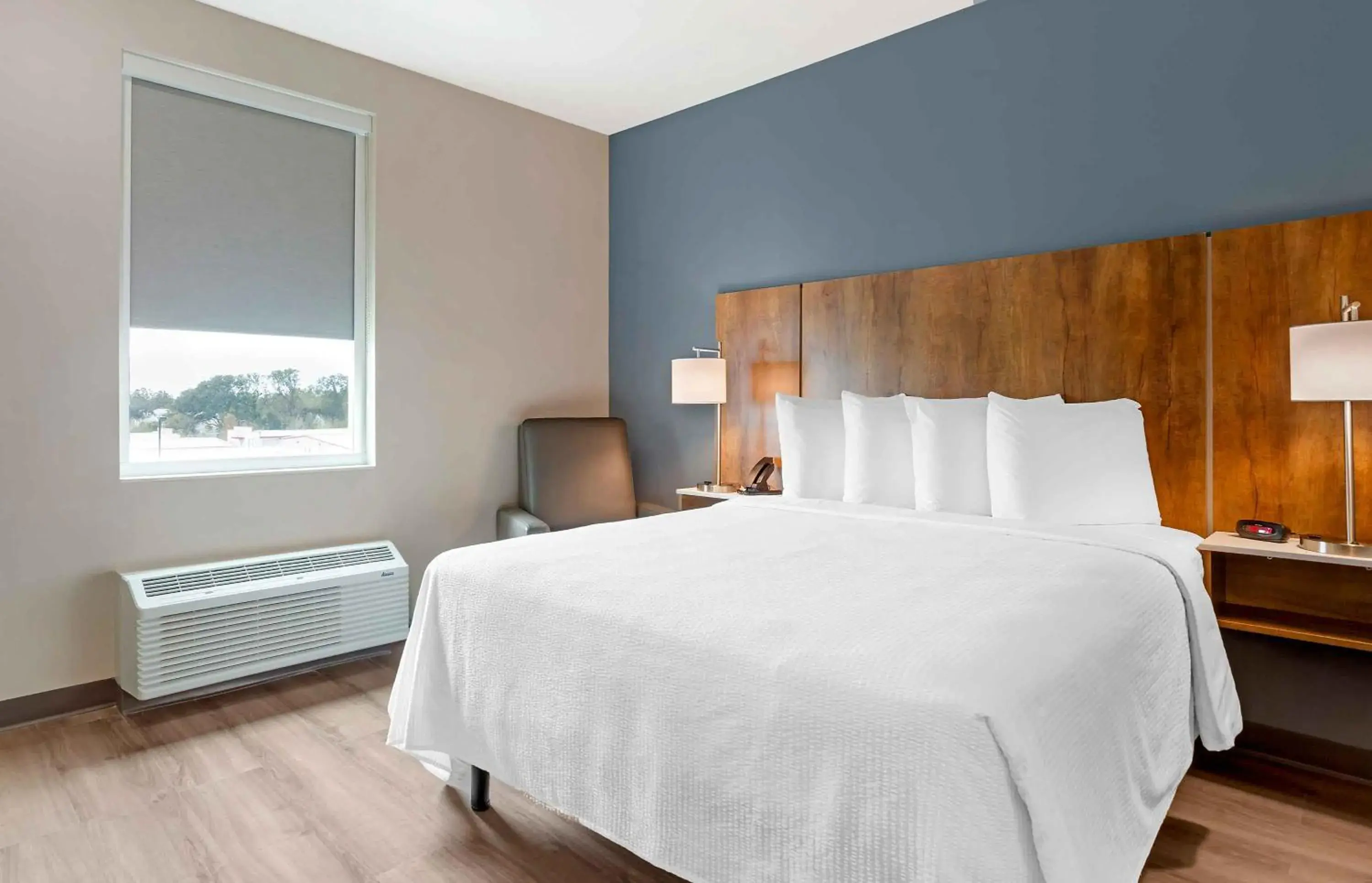 Bed in Extended Stay America Premier Suites - Bradenton Bed in Extended Stay America Premier Suites - Bradenton