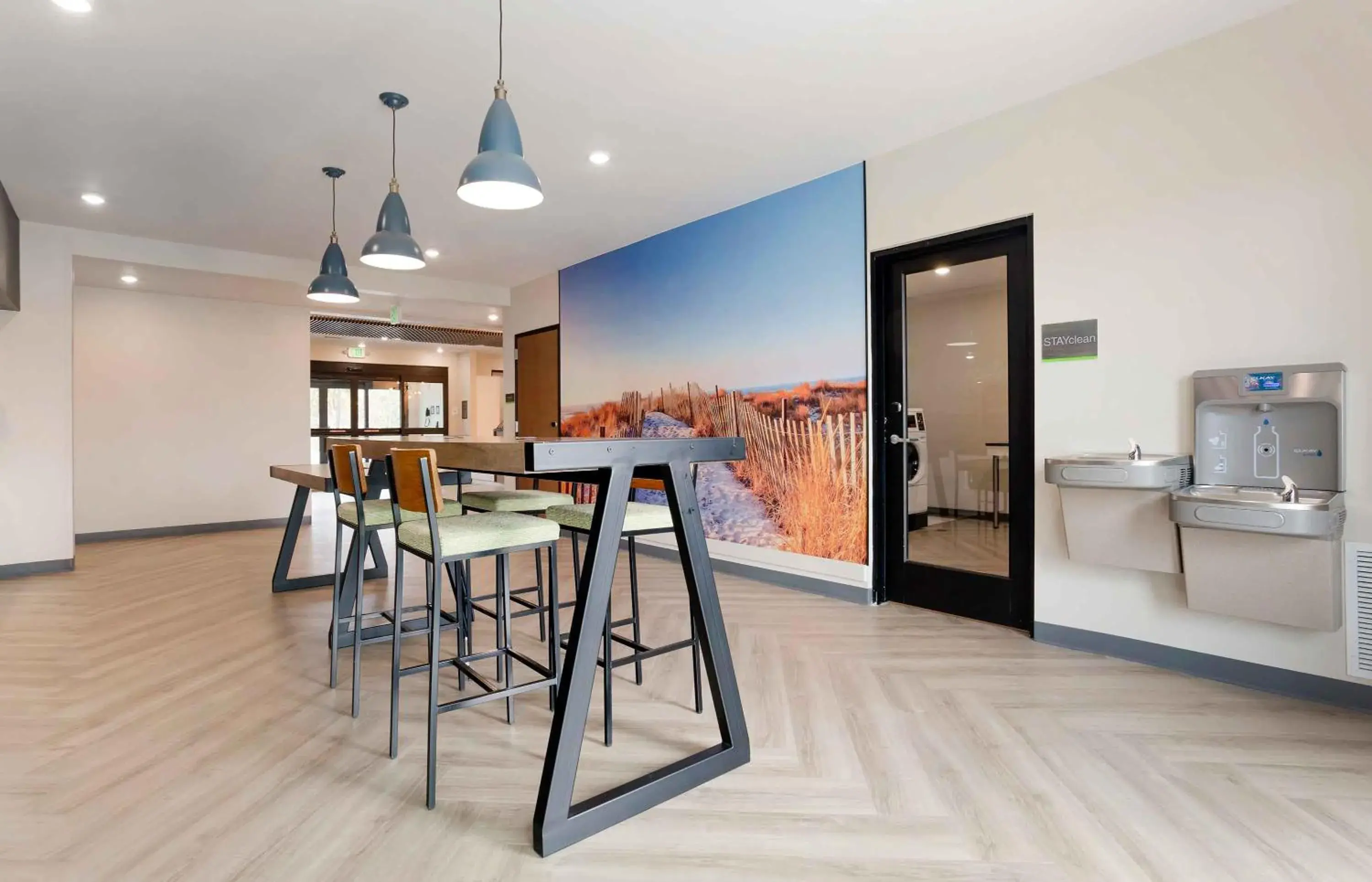 Breakfast in Extended Stay America Premier Suites - Bradenton Breakfast in Extended Stay America Premier Suites - Bradenton