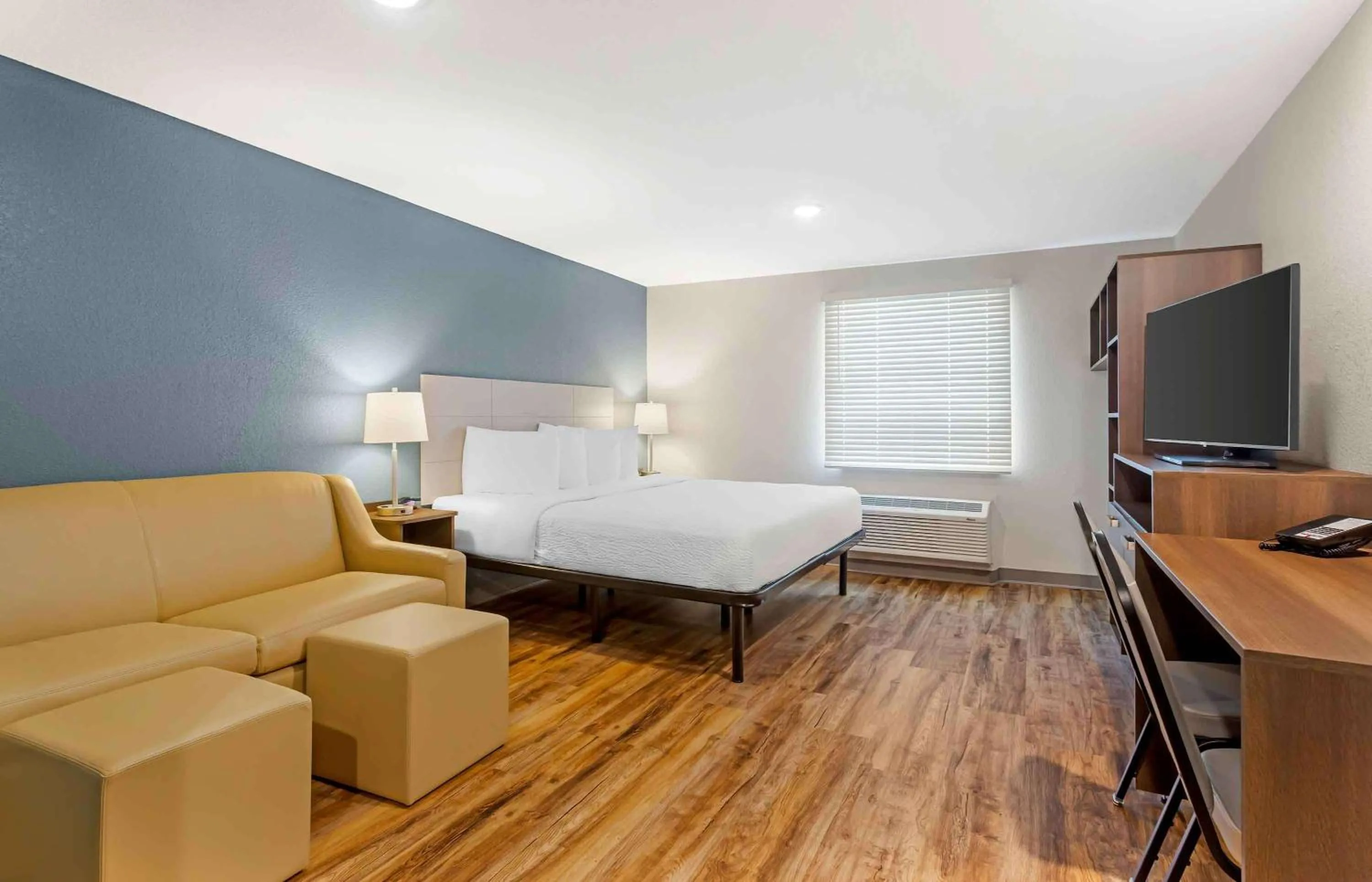 Bedroom, Bed in Extended Stay America Suites - Tampa - Casino Area