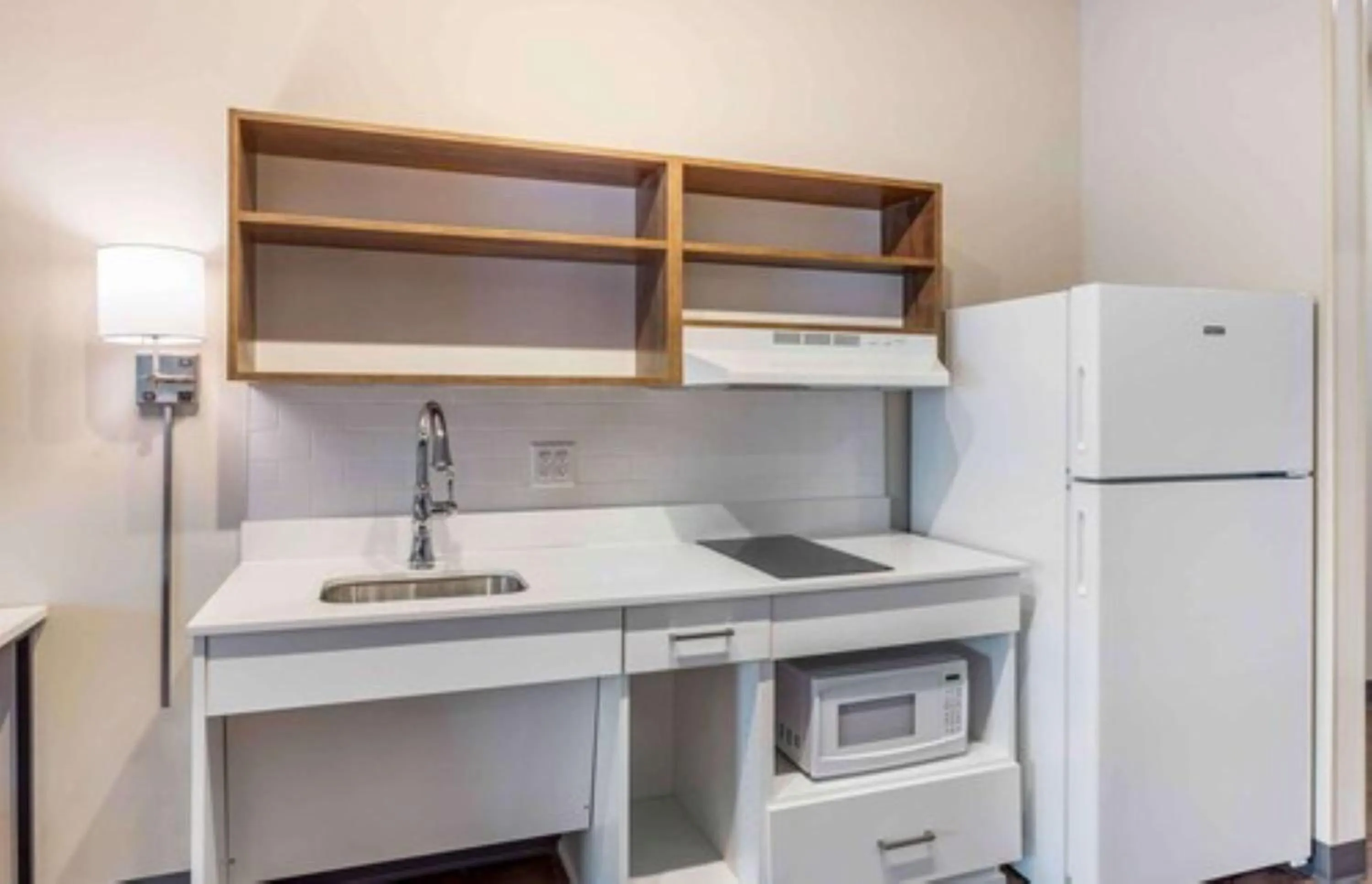 Kitchen or kitchenette in Extended Stay America Premier Suites - Colorado Springs - South