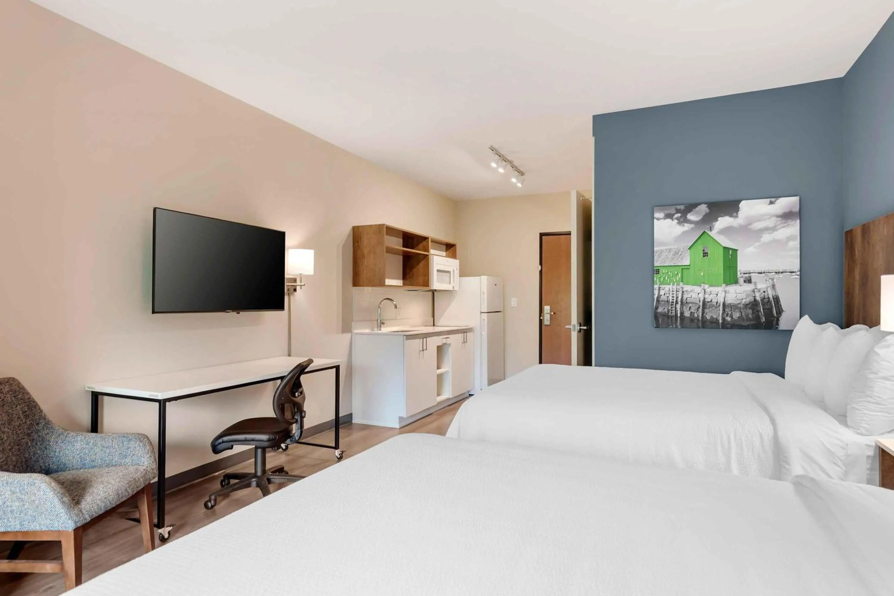 Bedroom, Bed in Extended Stay America Premier Suites - Charlottesville