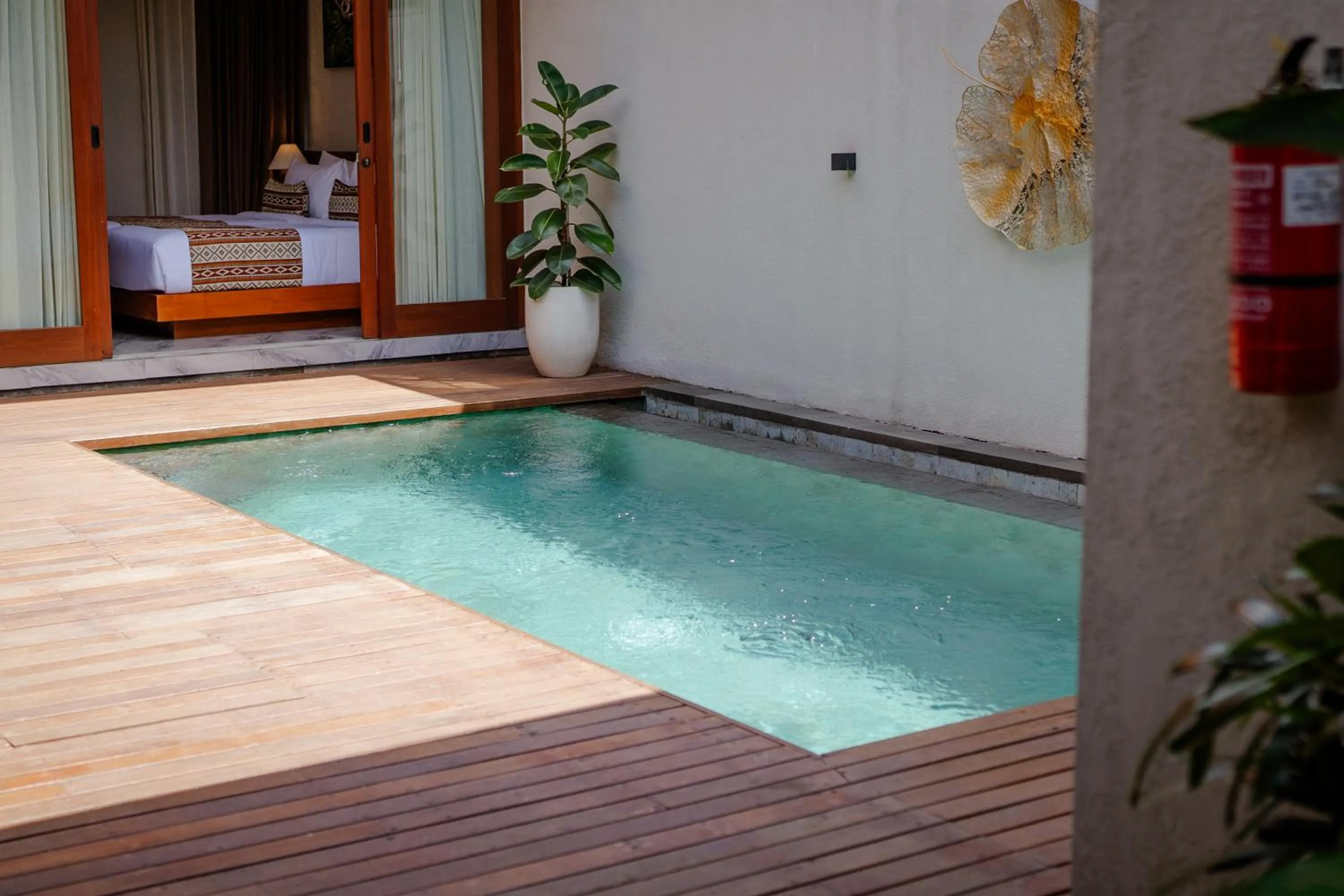 Pool view in Unagi Mas Villa by Emana