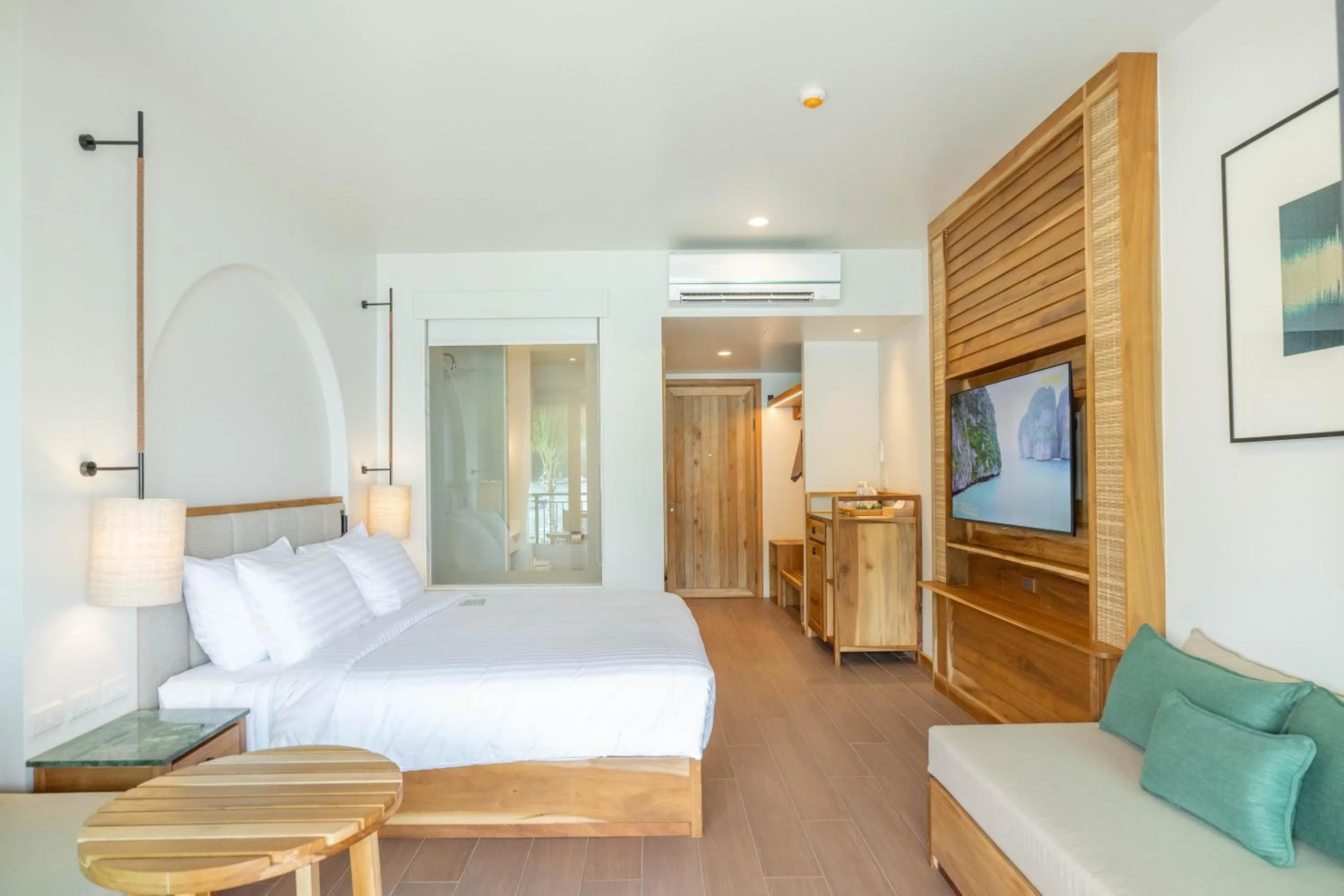 Bed in Phi Phi at Pier