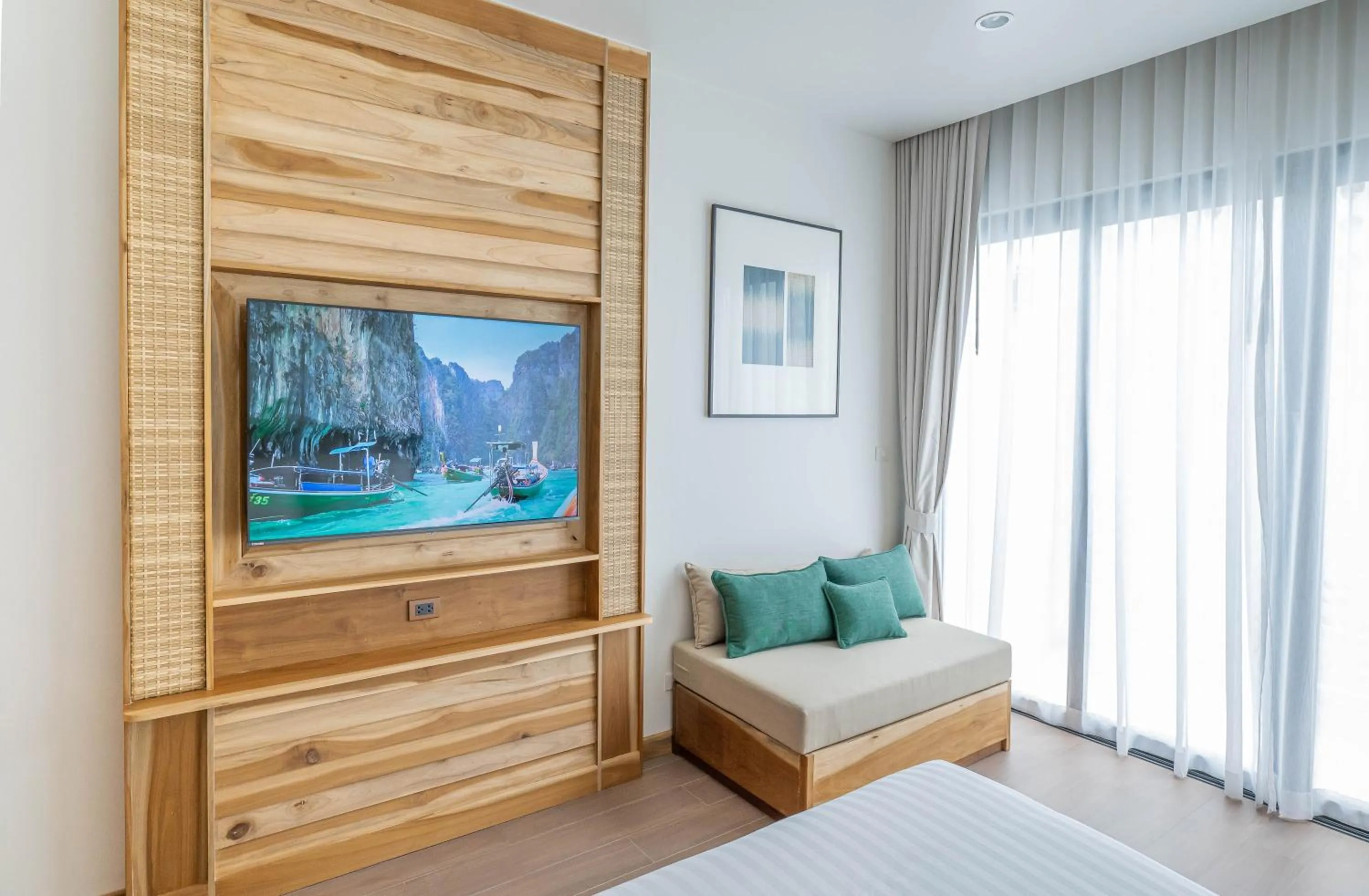 Bed in Phi Phi at Pier