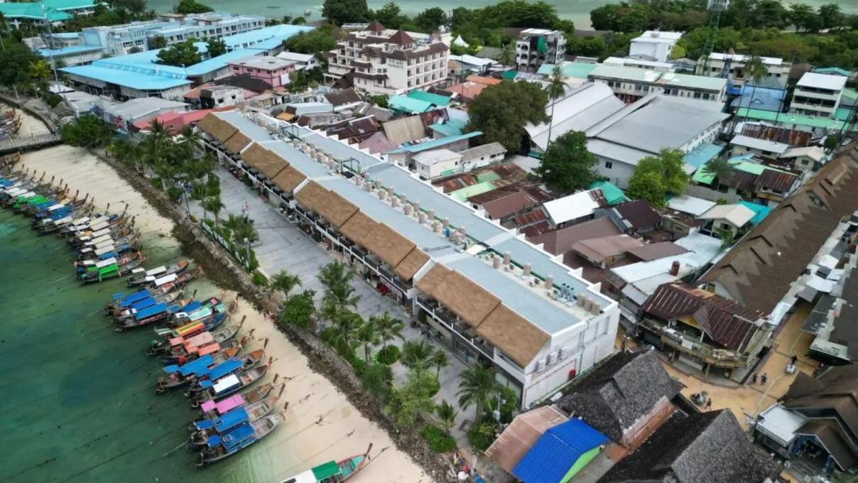 Property building in Phi Phi at Pier