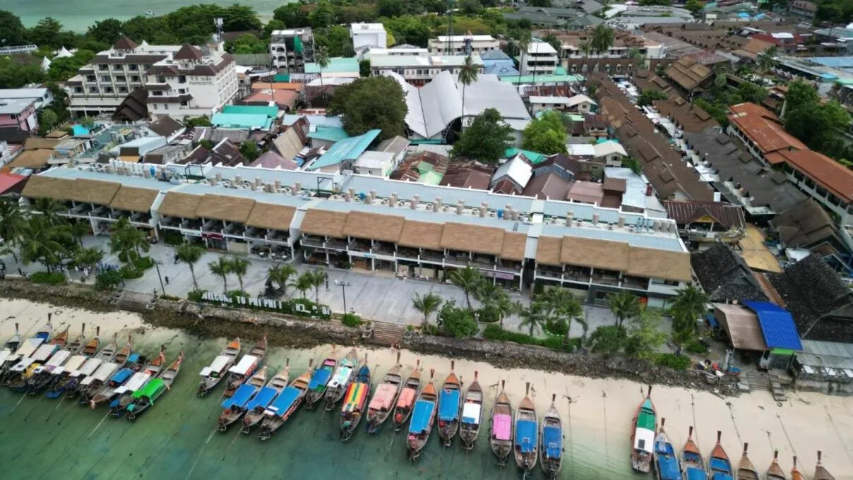 Property building in Phi Phi at Pier
