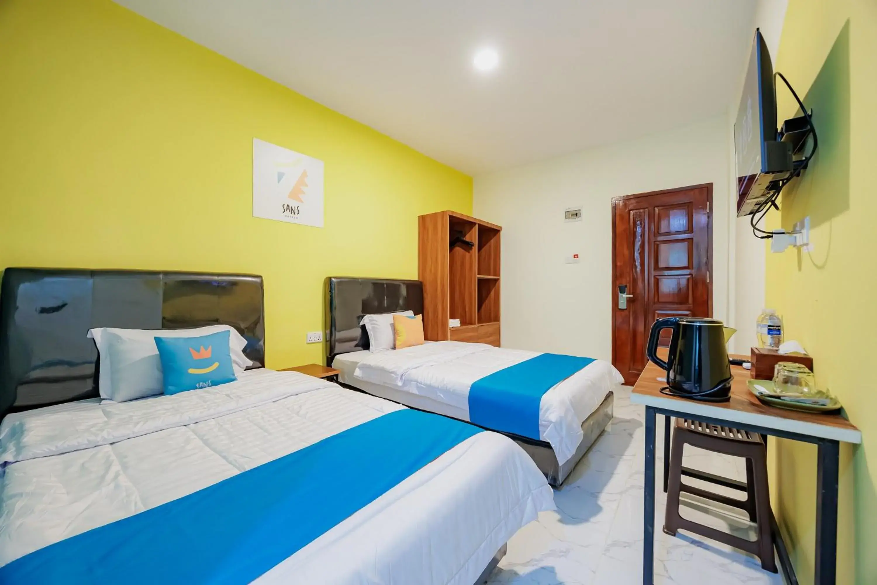 Superior Twin Room in Sans Hotel Sedana Batam Superior Twin Room in Sans Hotel Sedana Batam