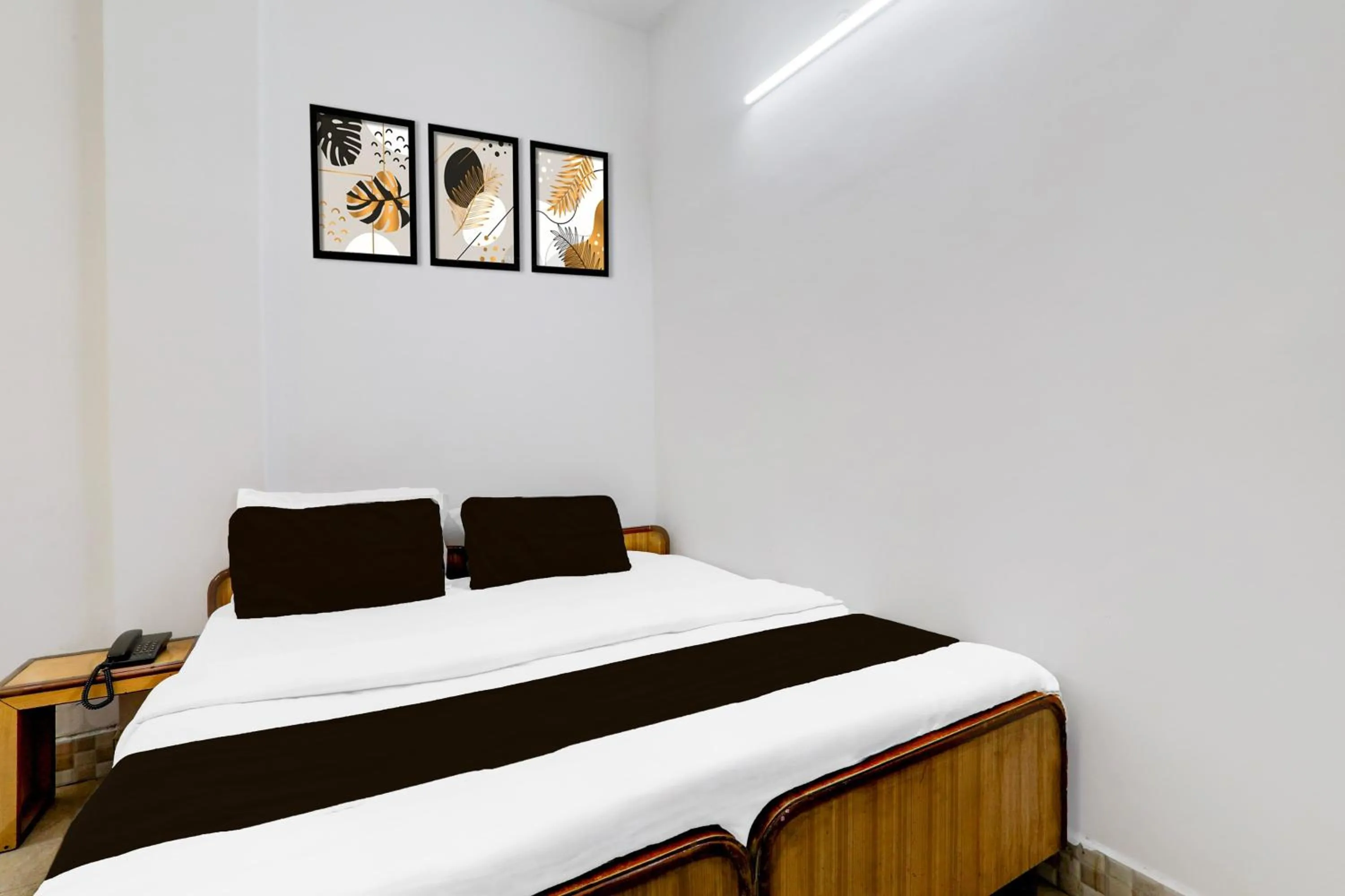 Super Hotel O Insaf Nagar Munshipuliya formerly Vibrant