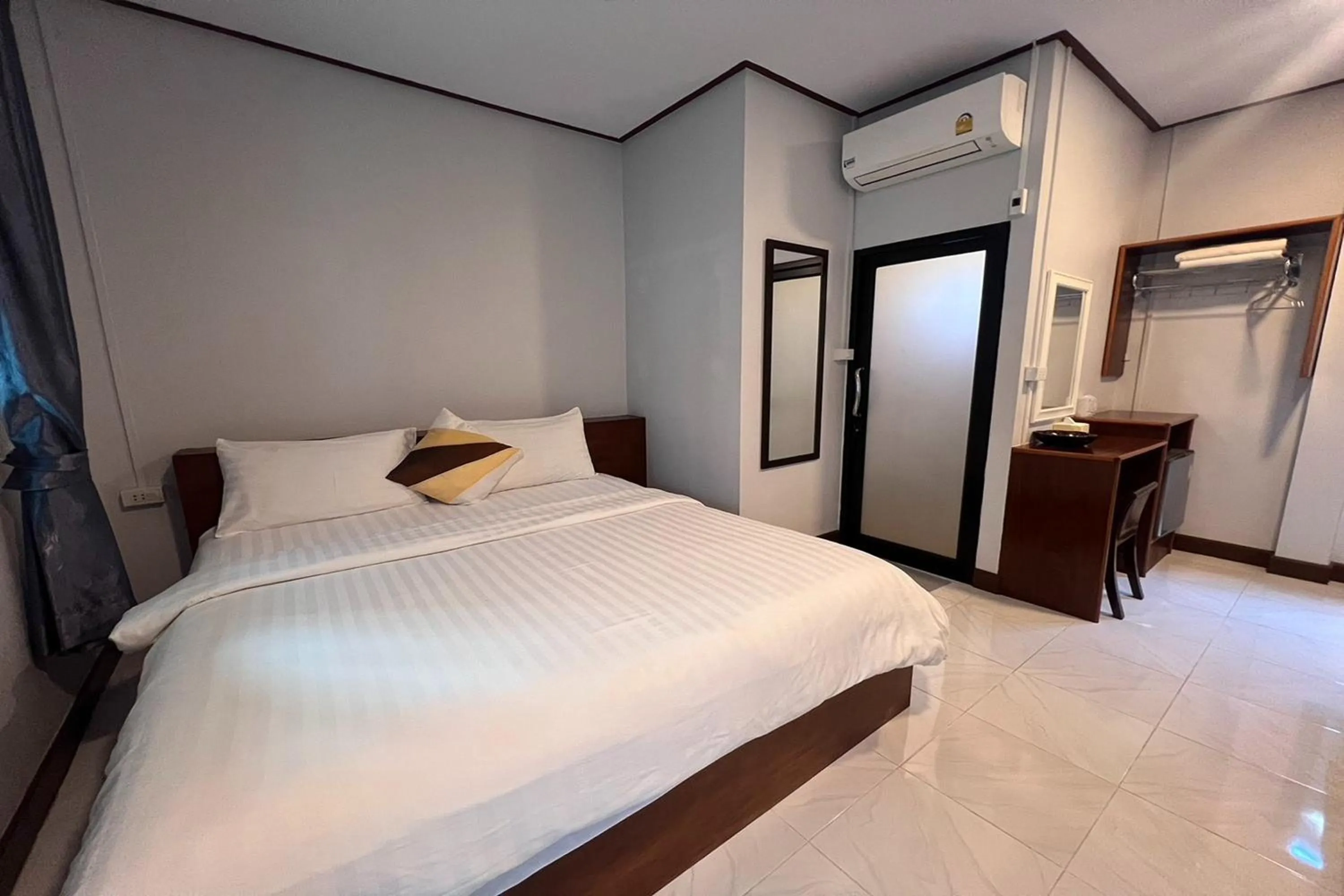 Bedroom, Bed in Lan Bua Resort