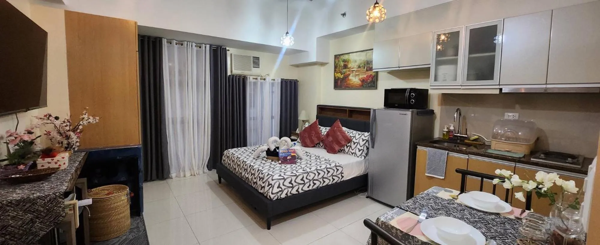 Bedroom, Bed in Owls and Larks BnB 300mbps WiFi, Netflix, Coffee