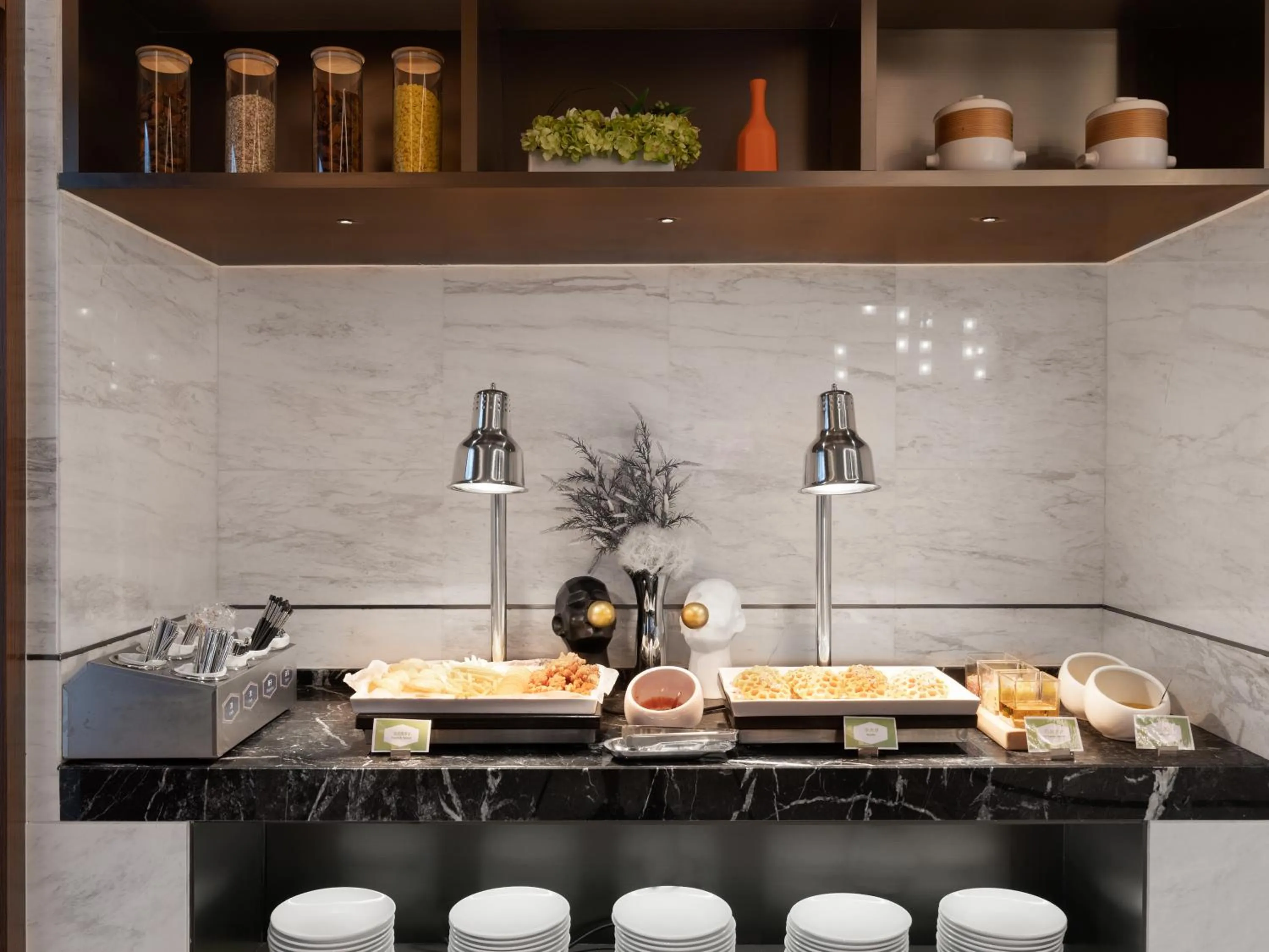 Breakfast in Hampton by Hilton Qingdao Jiaodong International Airport South