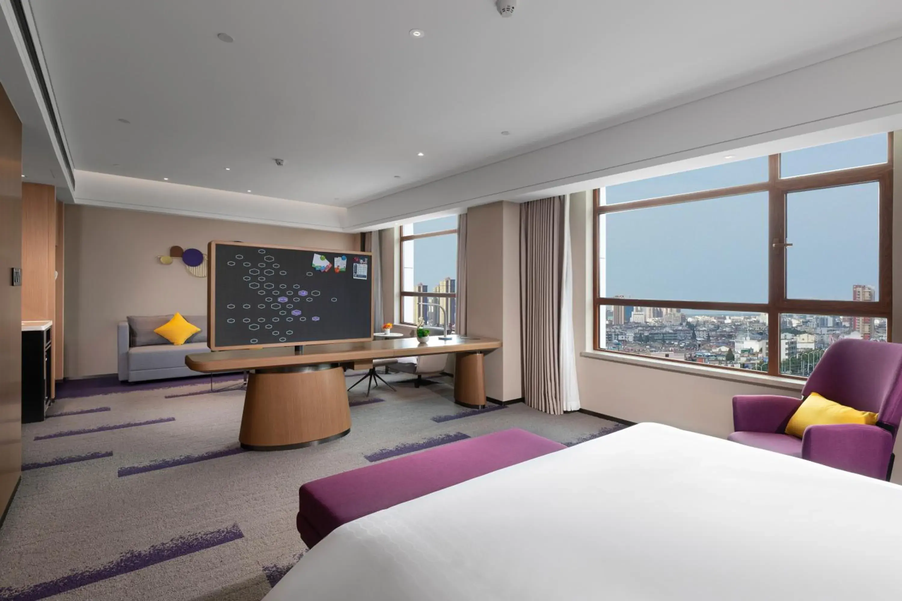 Deluxe Suite in Hampton by Hilton Qingdao Jiaodong International Airport South Deluxe Suite in Hampton by Hilton Qingdao Jiaodong International Airport South