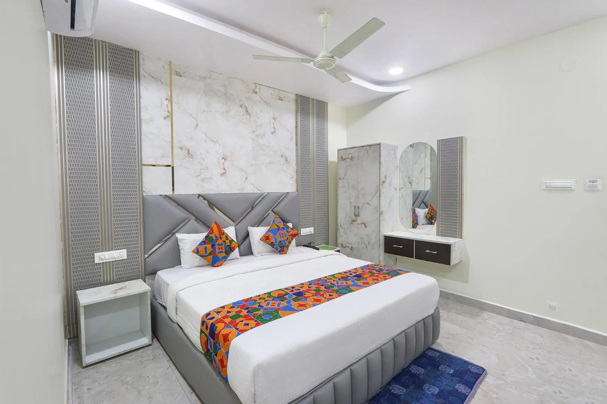 FabHotel Sky Land
