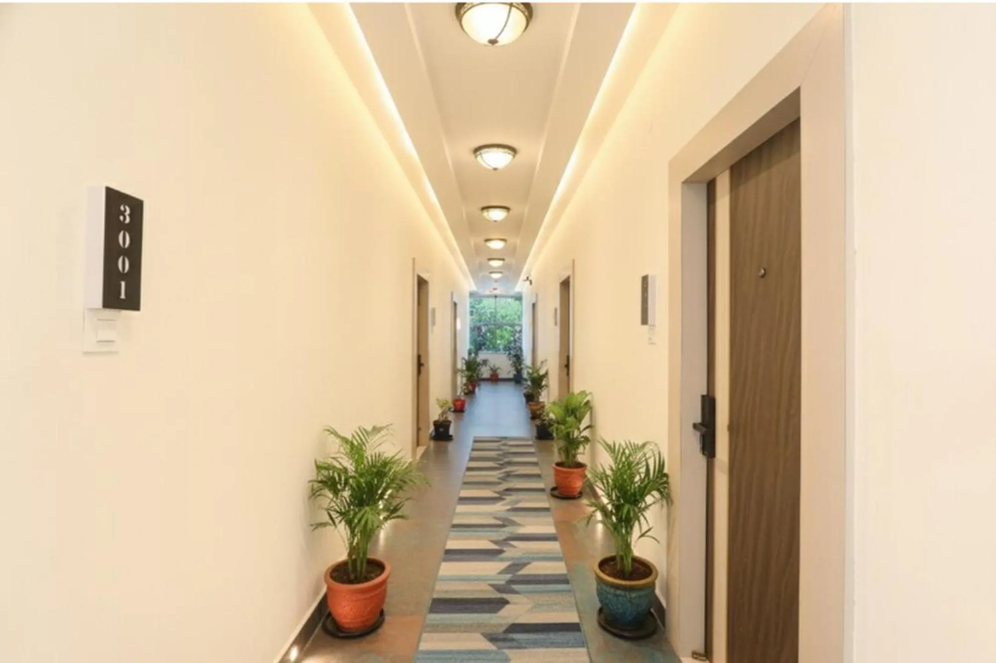 FabHotel Sky Land
