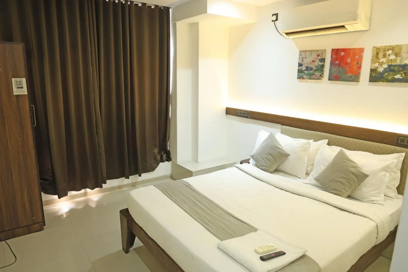 Hotel Elegant inn By Nexottel Vesu