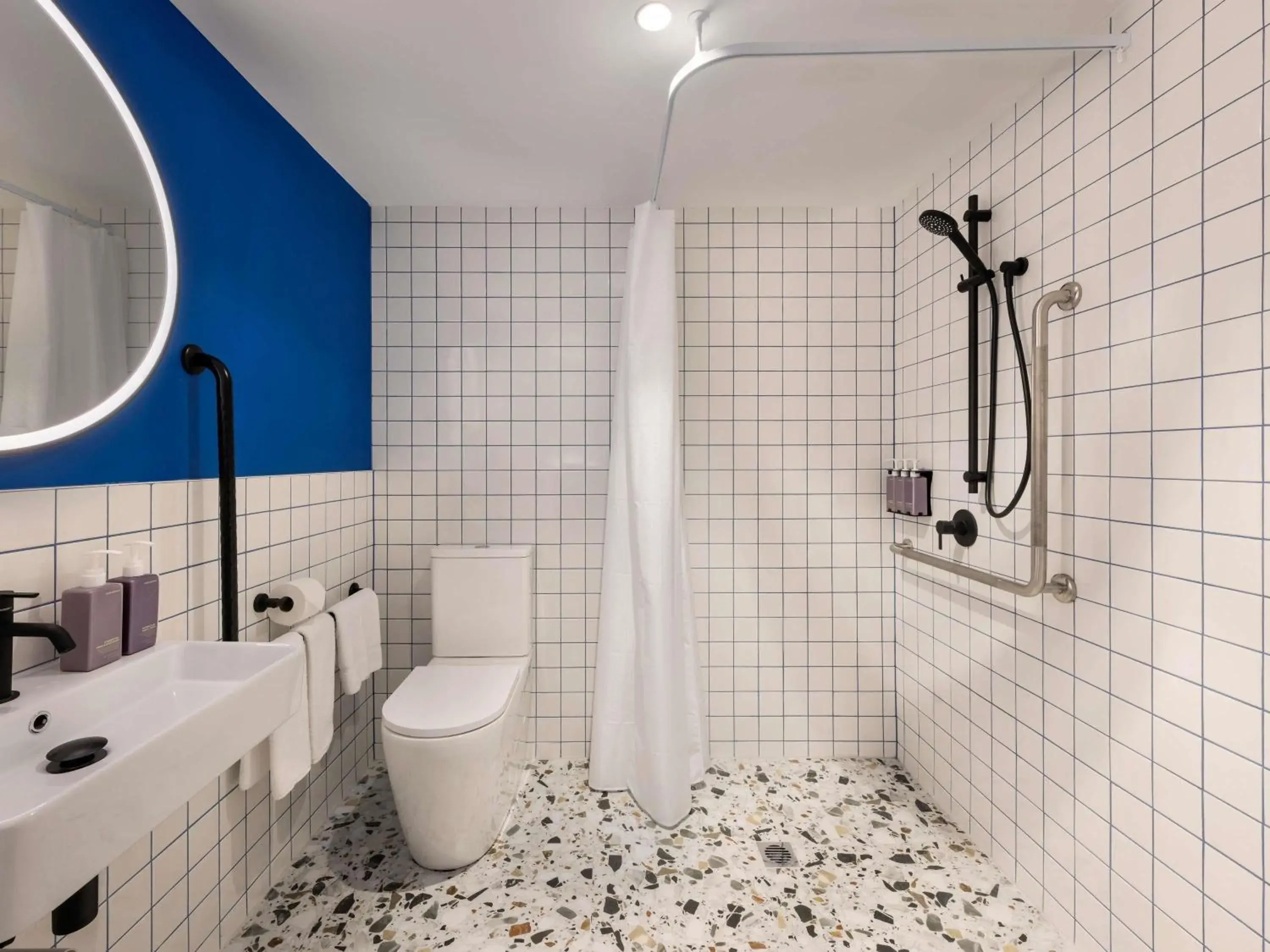 Bedroom in TRIBE Auckland Bedroom in TRIBE Auckland