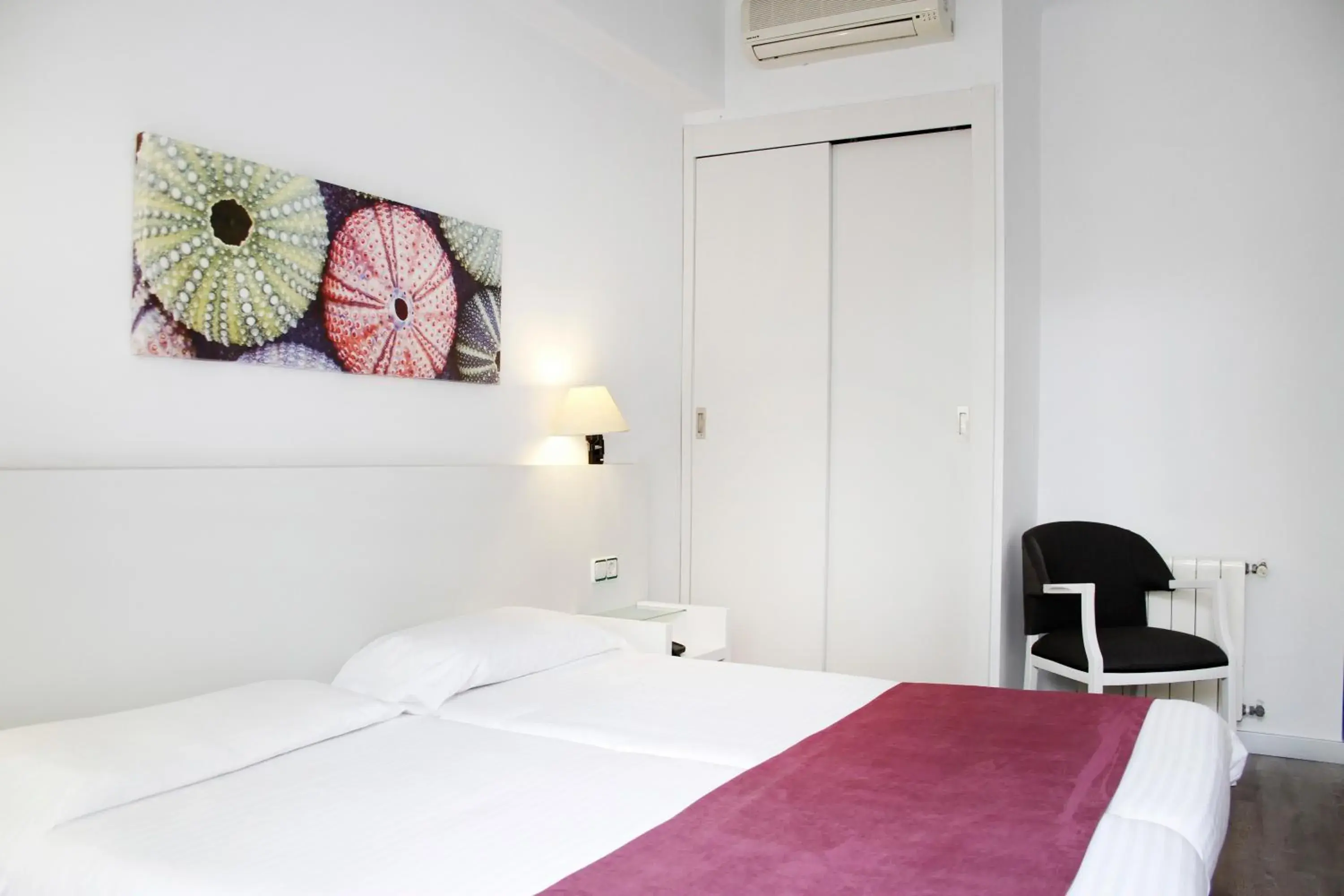 Double Room with Balcony in Morlans Garden Double Room with Balcony in Morlans Garden