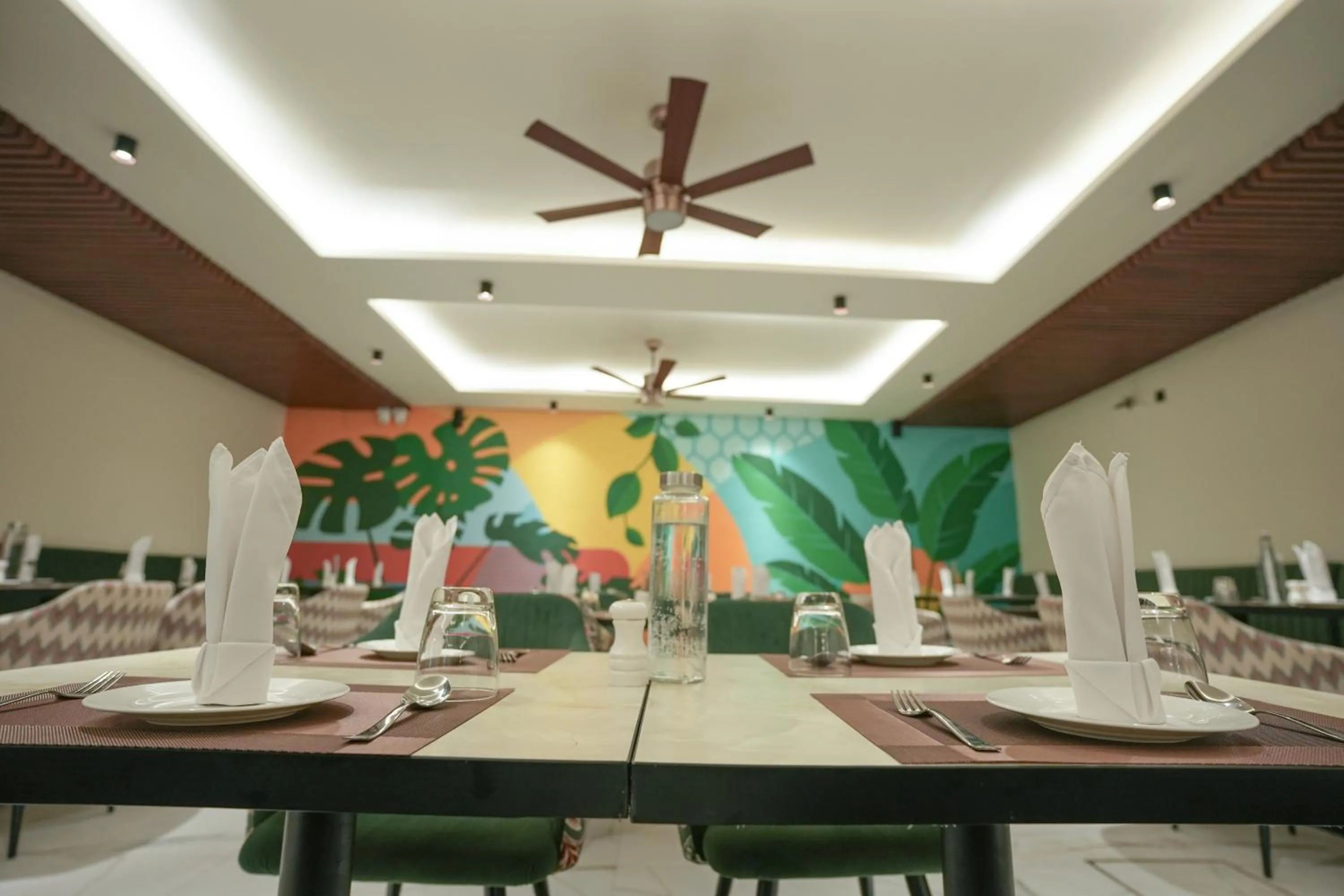 Restaurant/places to eat in Kaashvi Residency - Managed by Atithi House