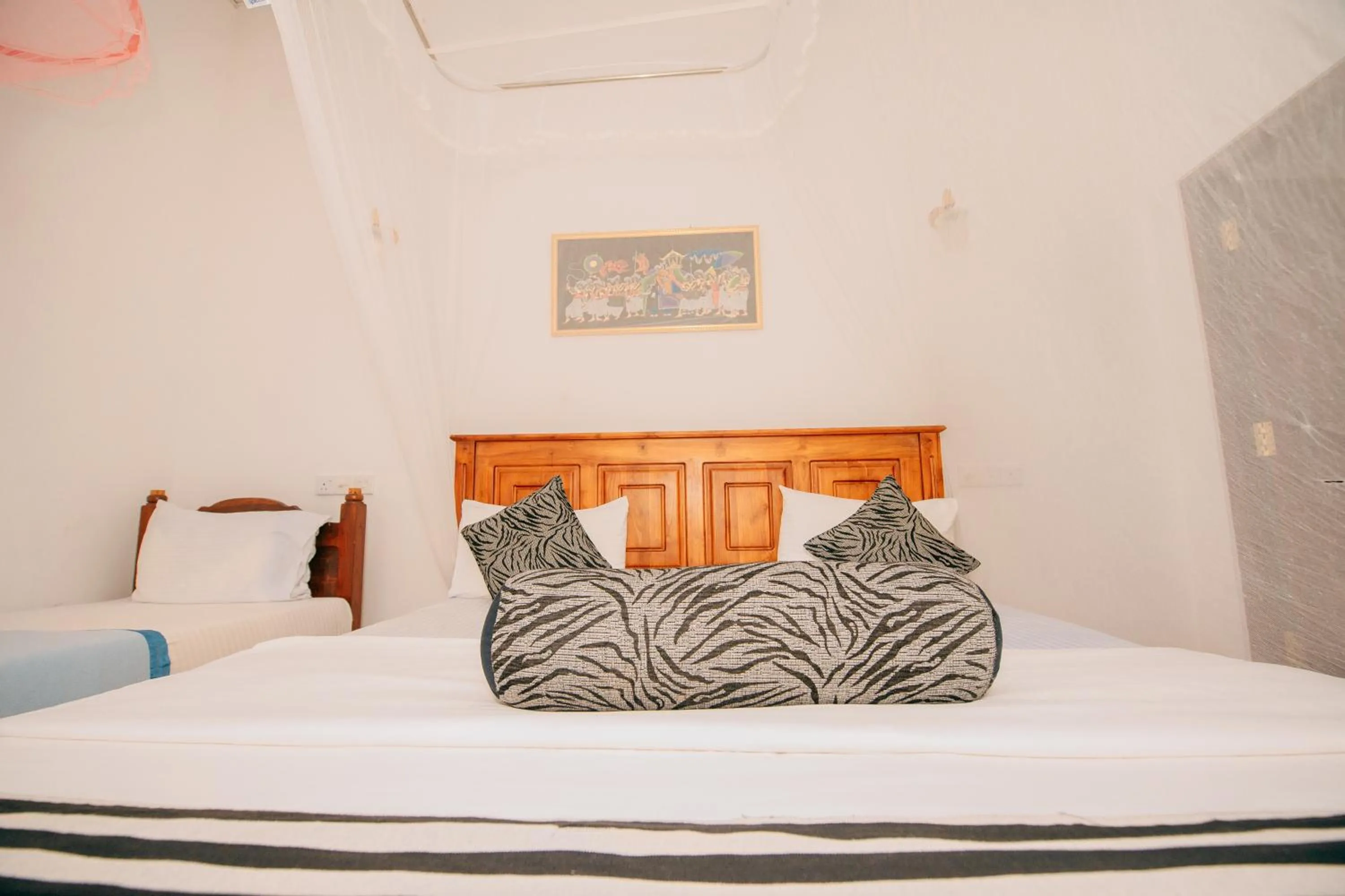 Bed in The Blue View Ella