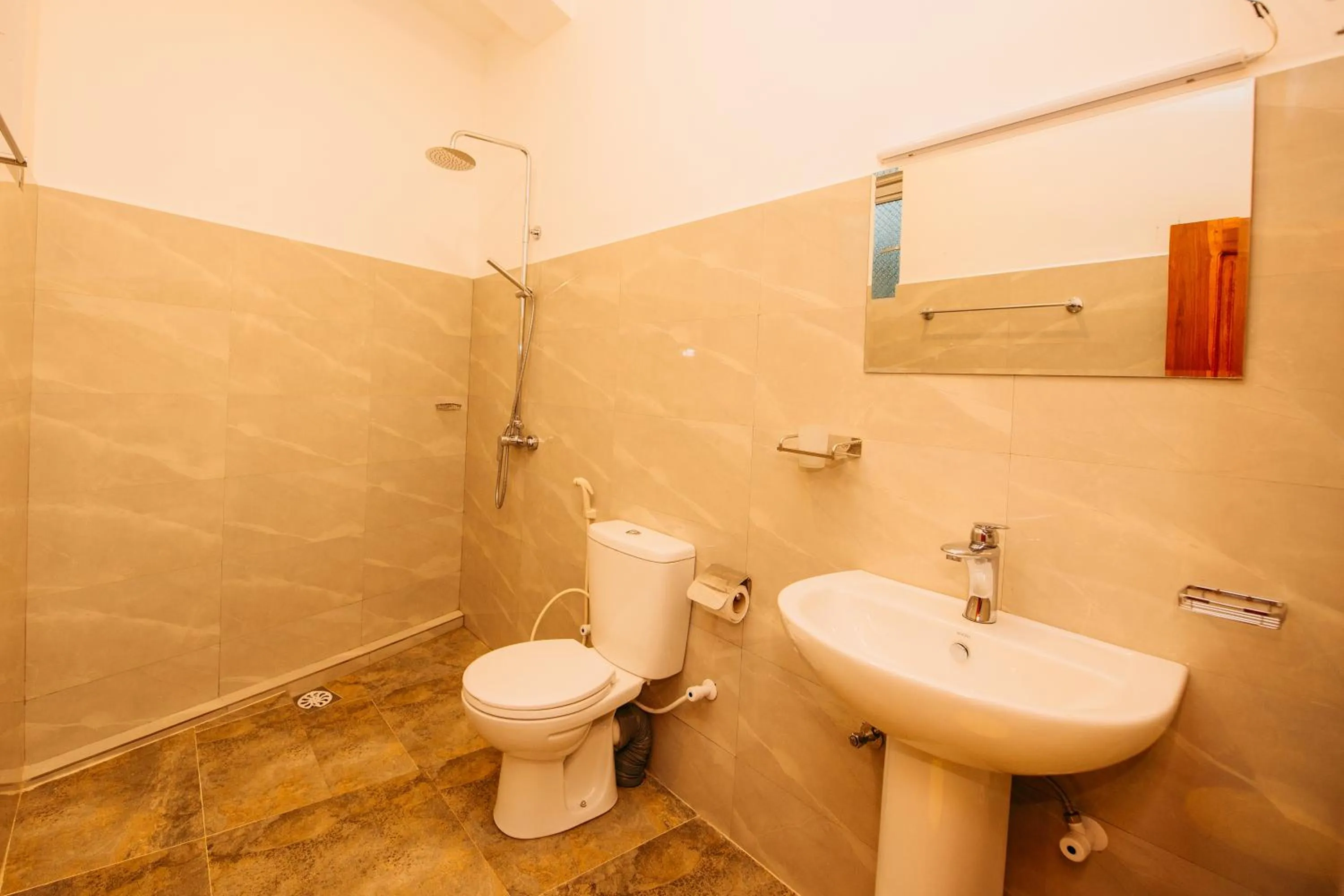 Shower in The Blue View Ella