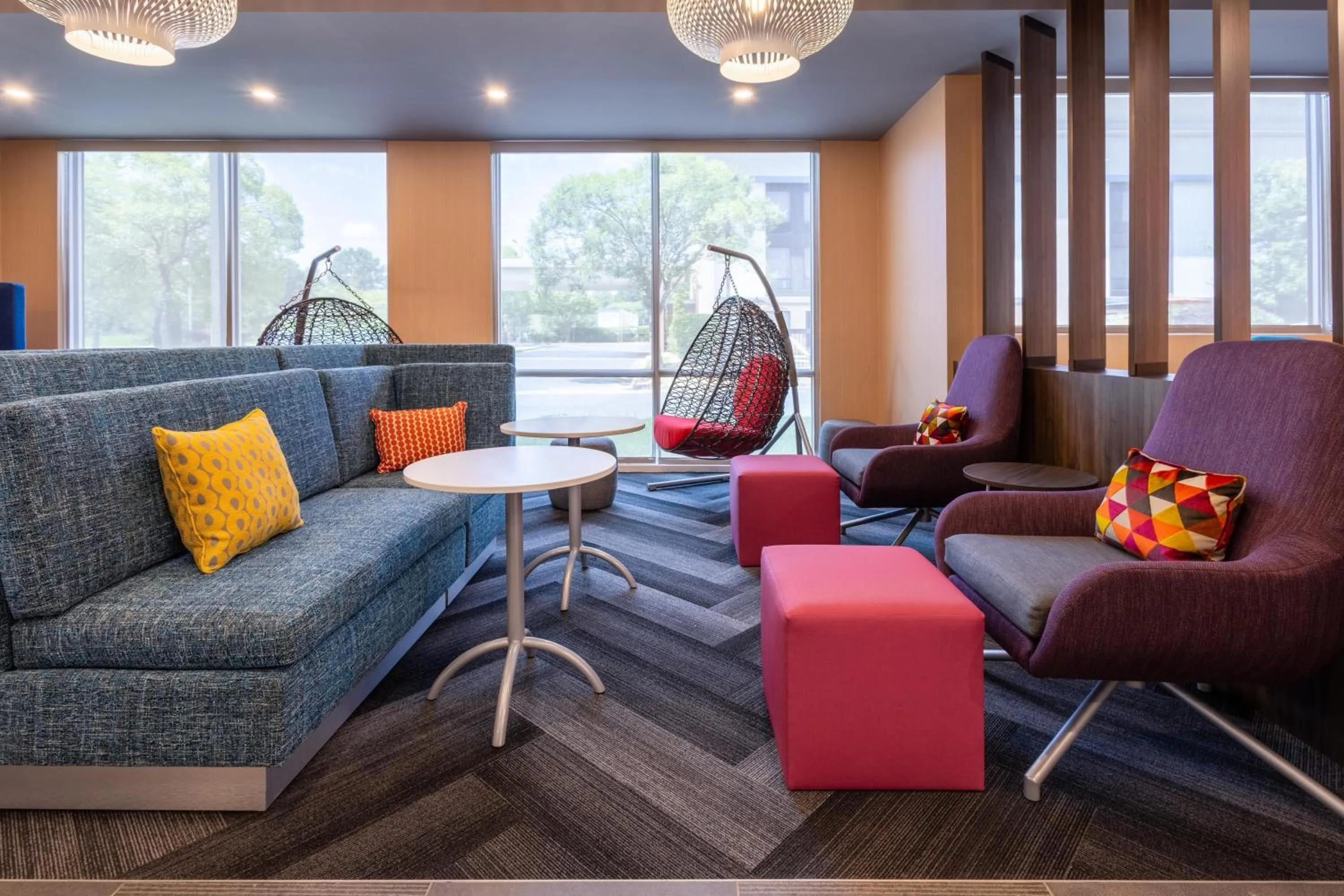 Lobby or reception in Tru By Hilton Commerce