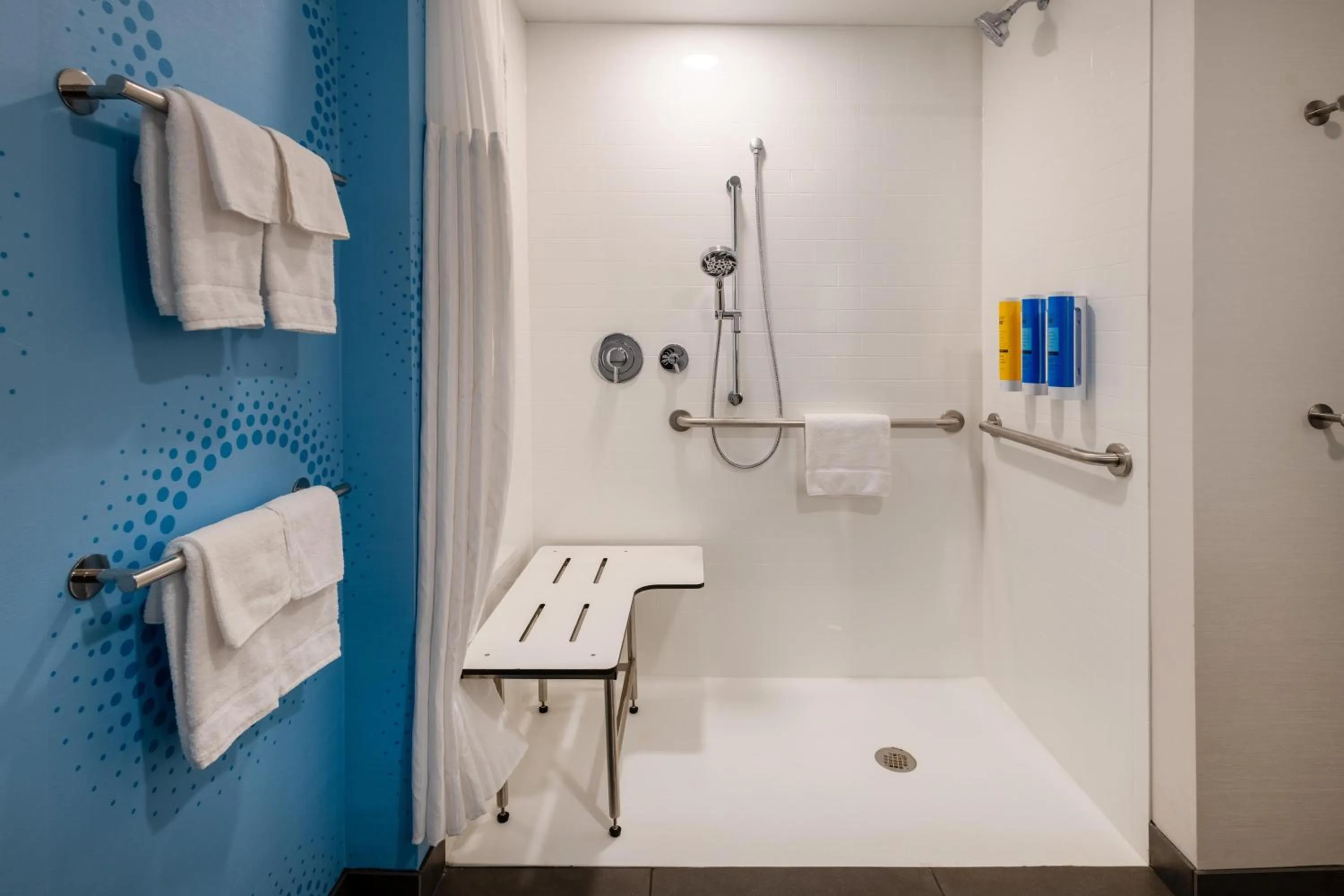 Bathroom in Tru By Hilton Commerce