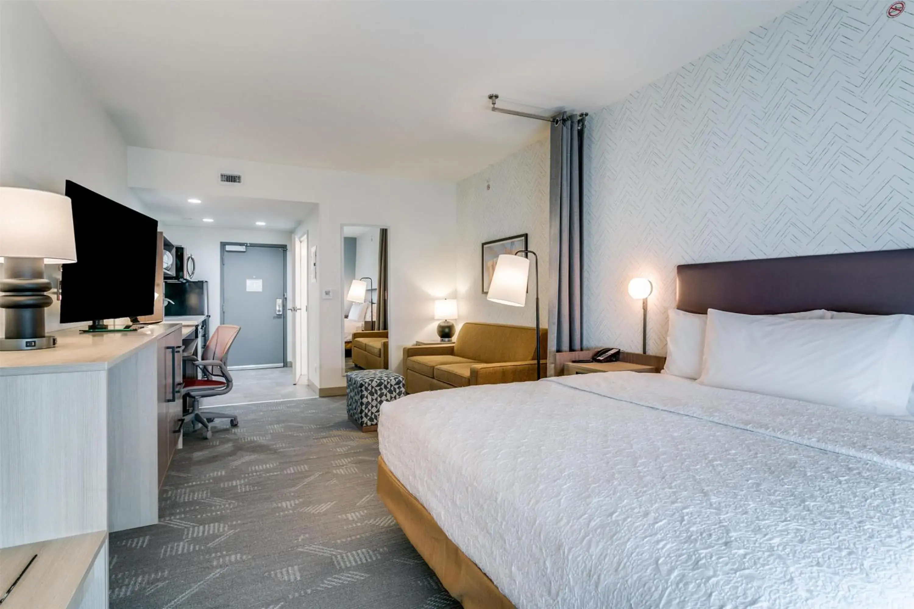 Living room, Bed in Home2 Suites by Hilton Coppell DFW Grapevine North Living room, Bed in Home2 Suites by Hilton Coppell DFW Grapevine North