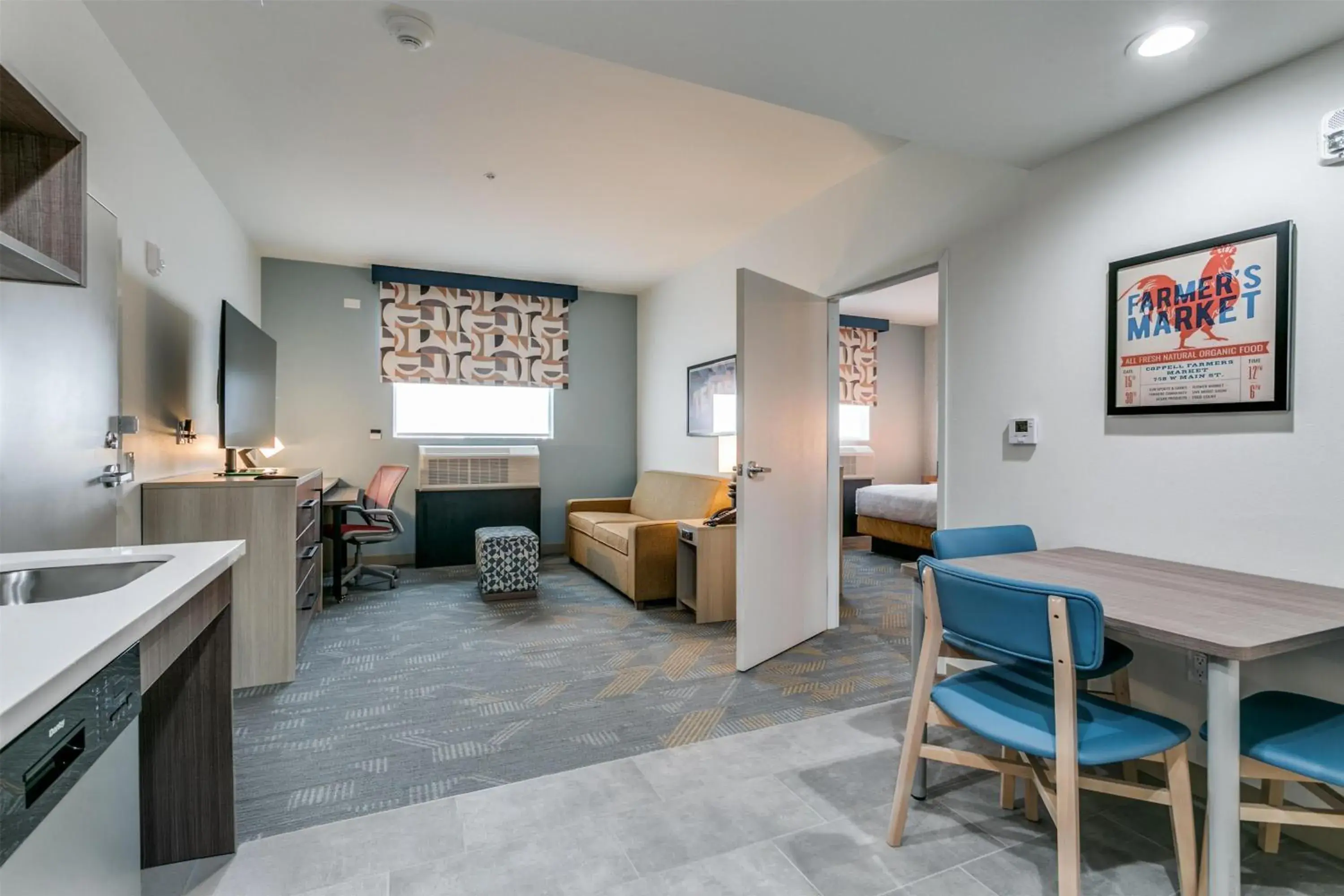 Living room in Home2 Suites by Hilton Coppell DFW Grapevine North Living room in Home2 Suites by Hilton Coppell DFW Grapevine North