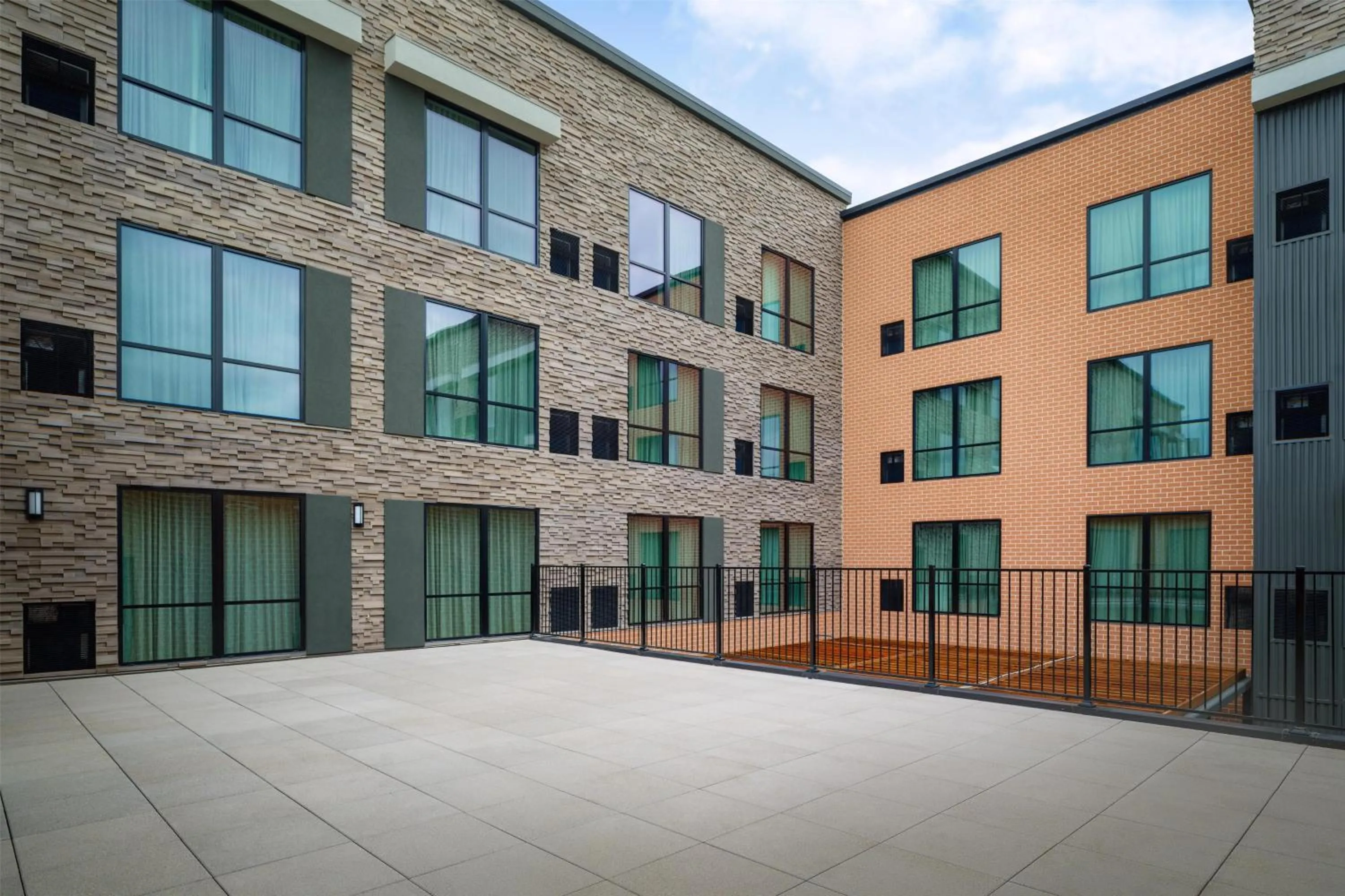 Patio in The Nobleman Fort Worth, Tapestry Collection By Hilton