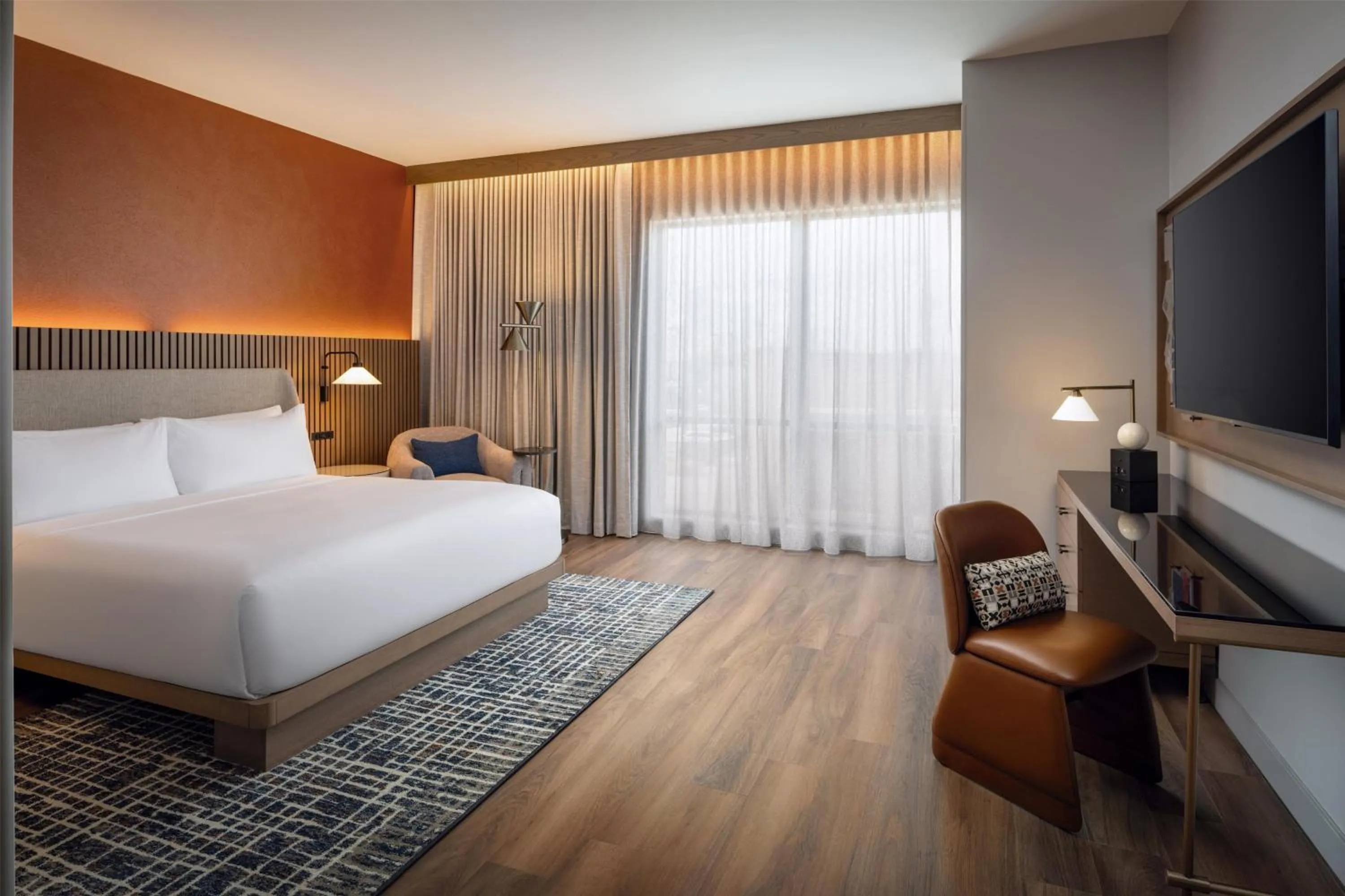 Bed in The Nobleman Fort Worth, Tapestry Collection By Hilton