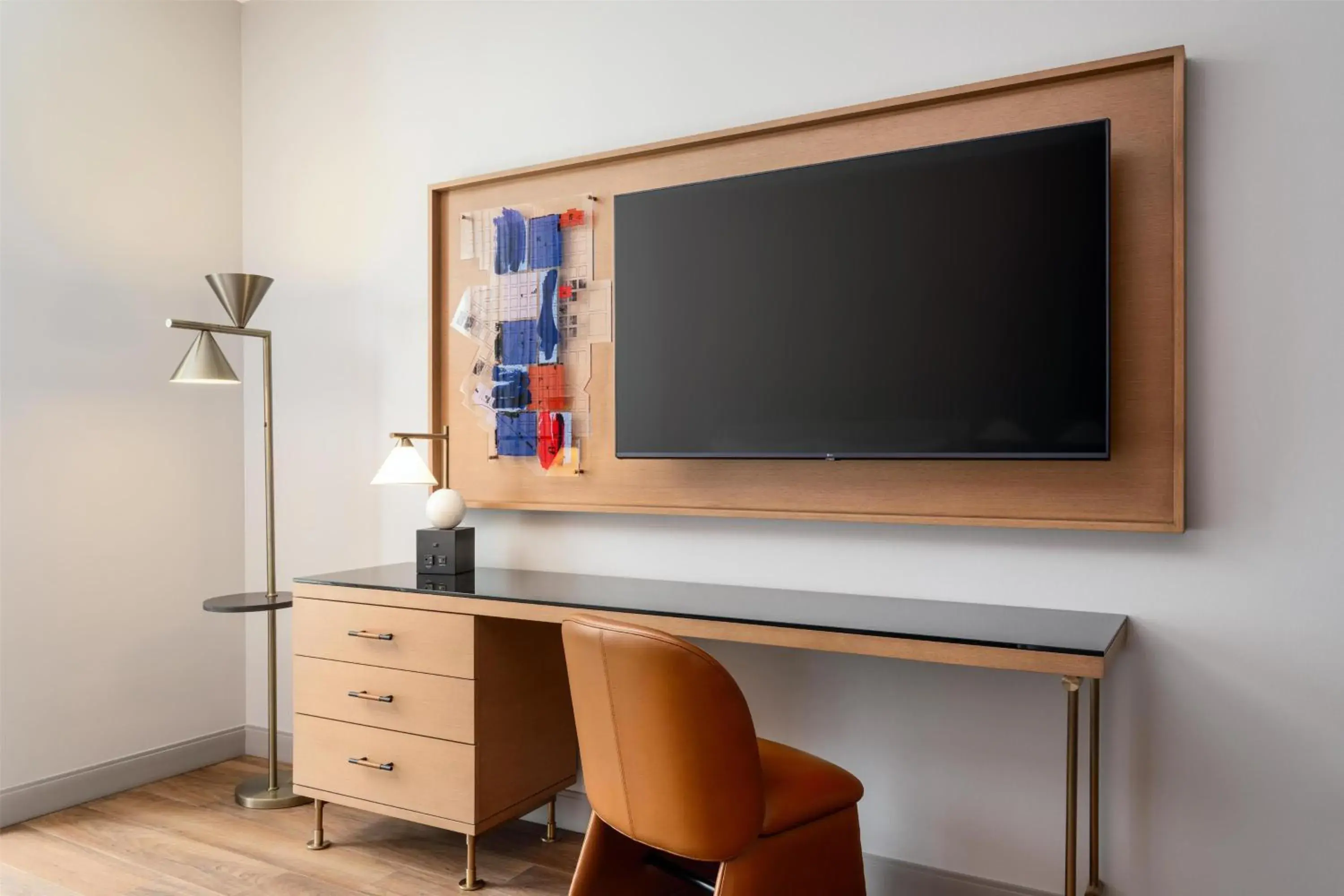 King Room in The Nobleman Fort Worth, Tapestry Collection By Hilton King Room in The Nobleman Fort Worth, Tapestry Collection By Hilton