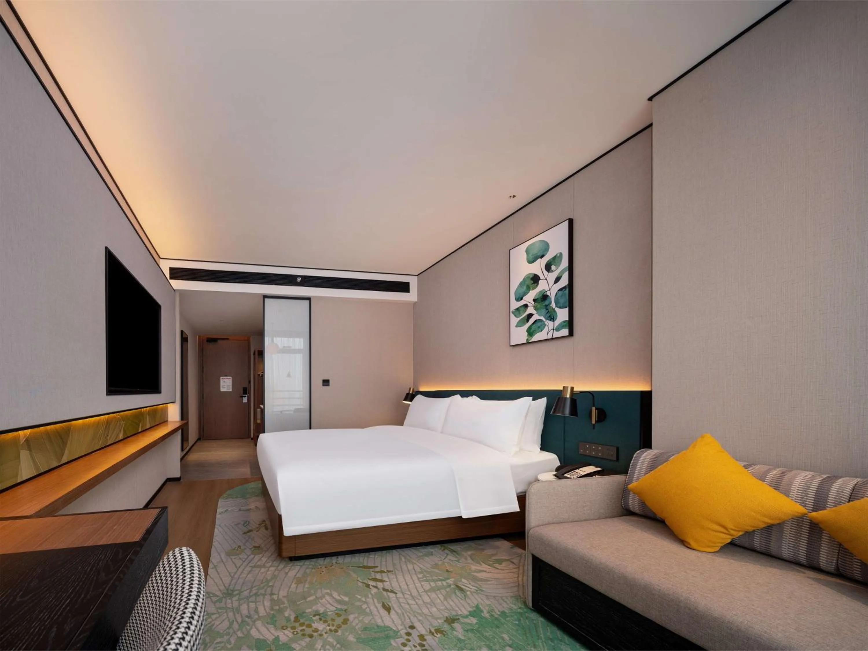 Living room, Bed in Hilton Garden Inn Hefei High-Tech Zone
