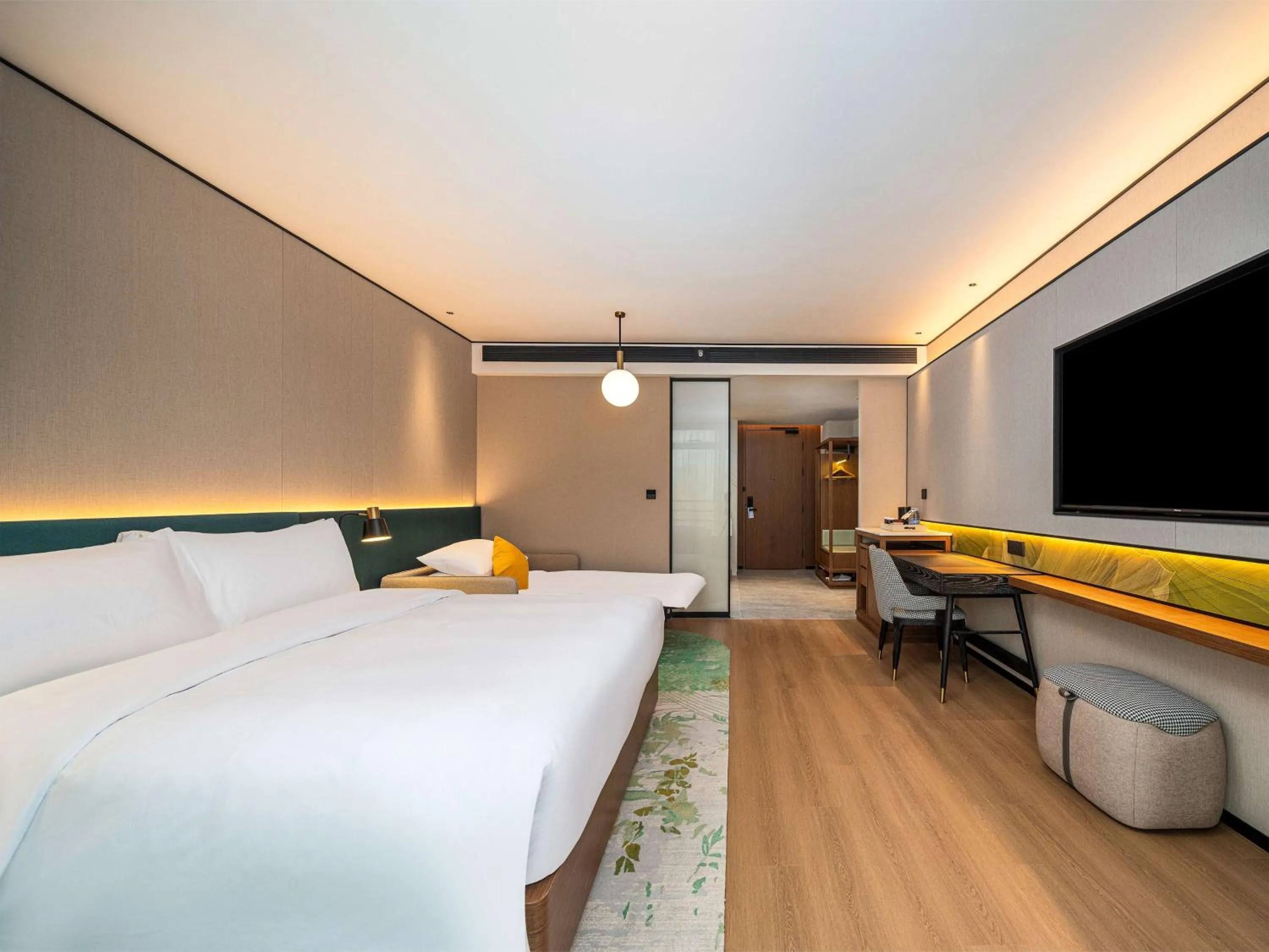 Living room, Bed in Hilton Garden Inn Hefei High-Tech Zone