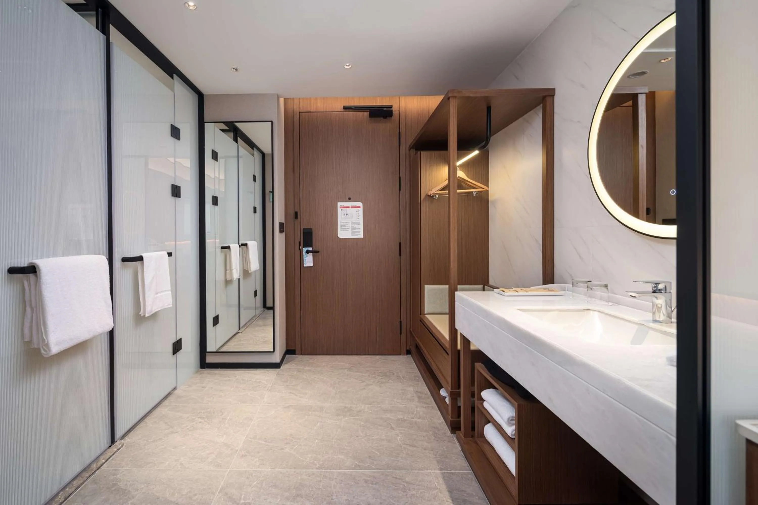 Bathroom in Hilton Garden Inn Hefei High-Tech Zone
