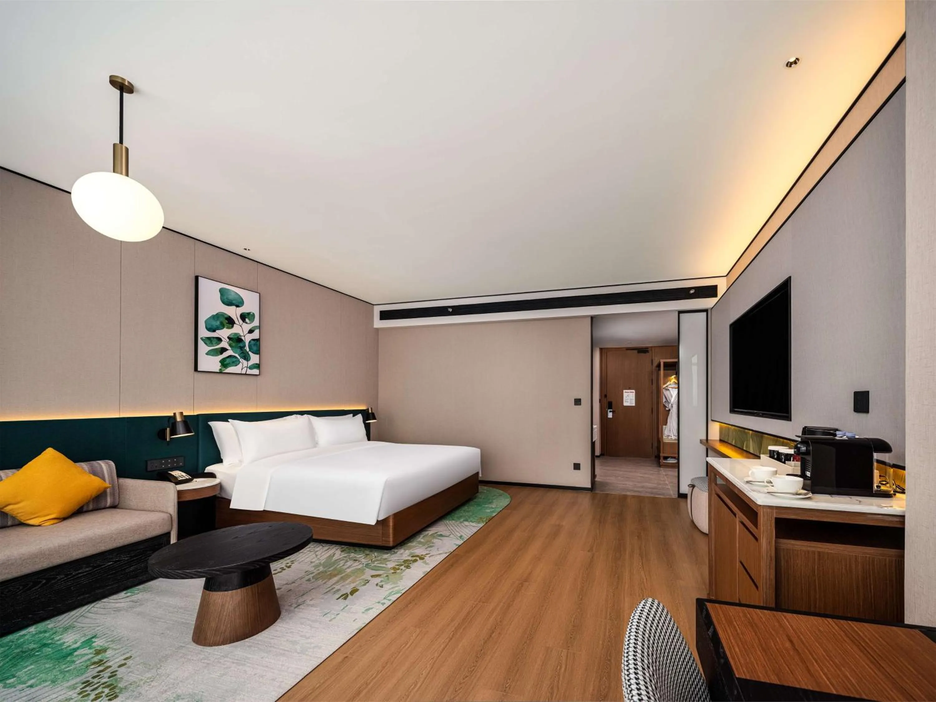 Living room, Bed in Hilton Garden Inn Hefei High-Tech Zone