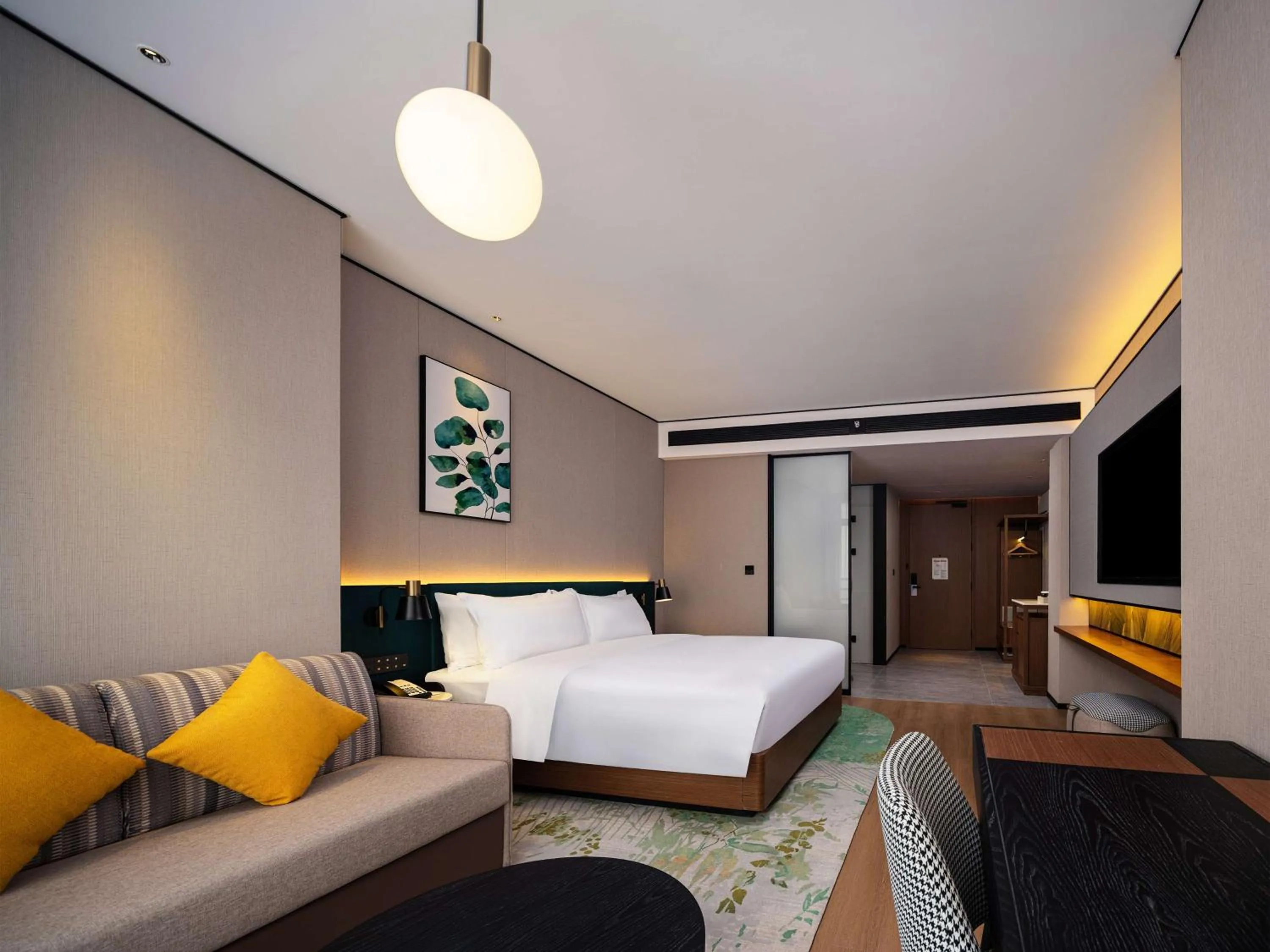 Living room, Bed in Hilton Garden Inn Hefei High-Tech Zone