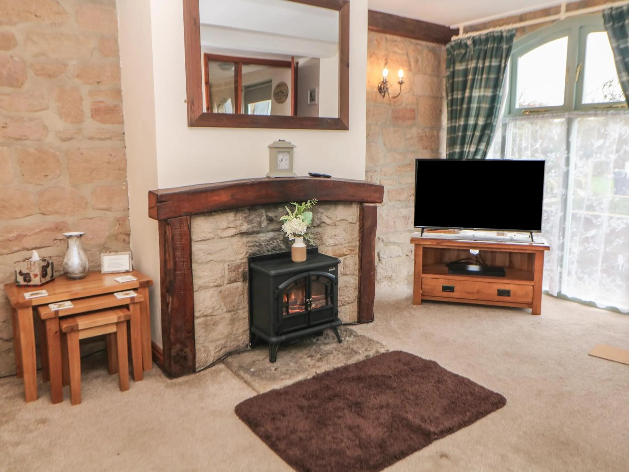 Property building in Old Hall Cottages