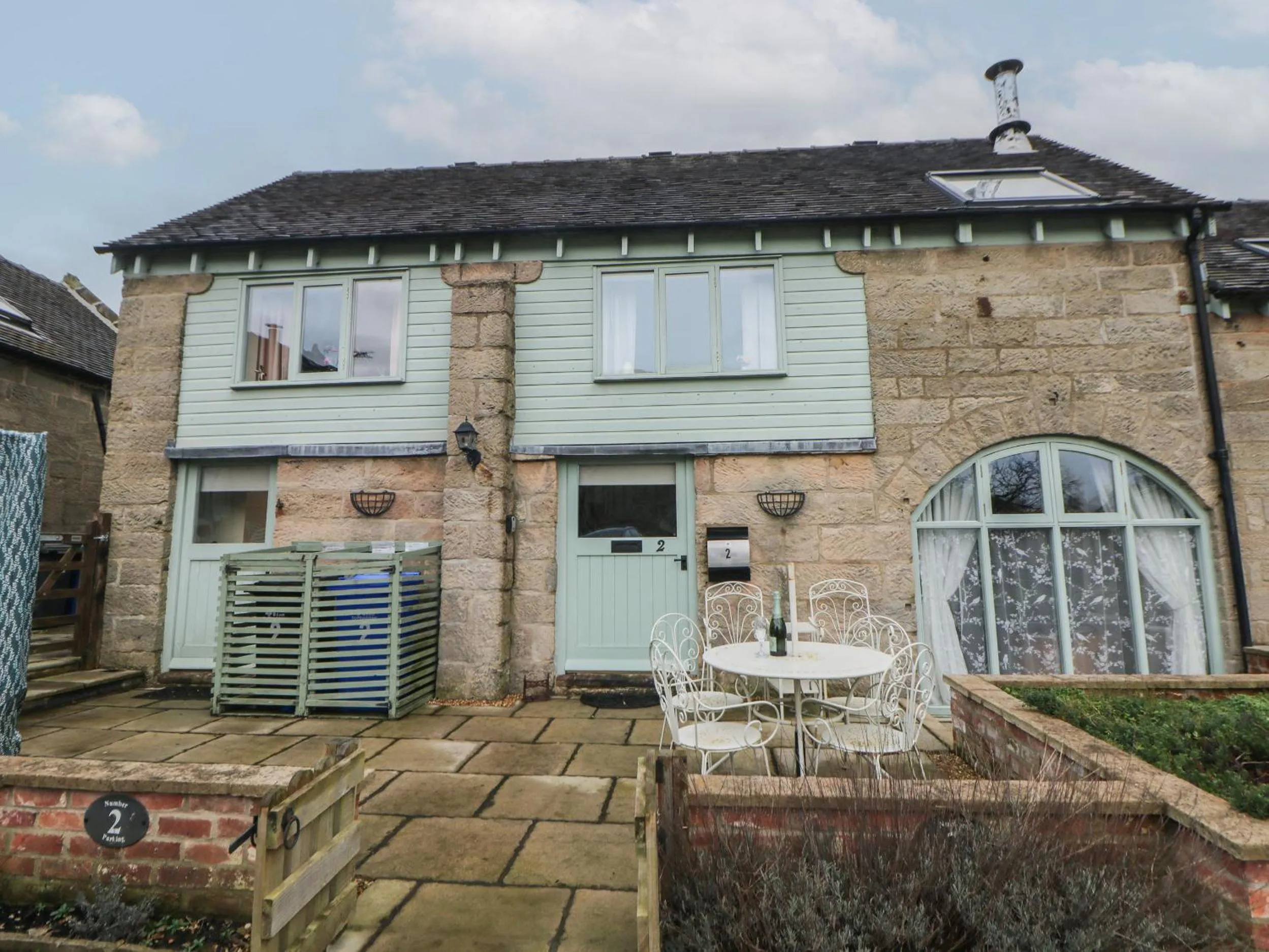 Property building in Old Hall Cottages