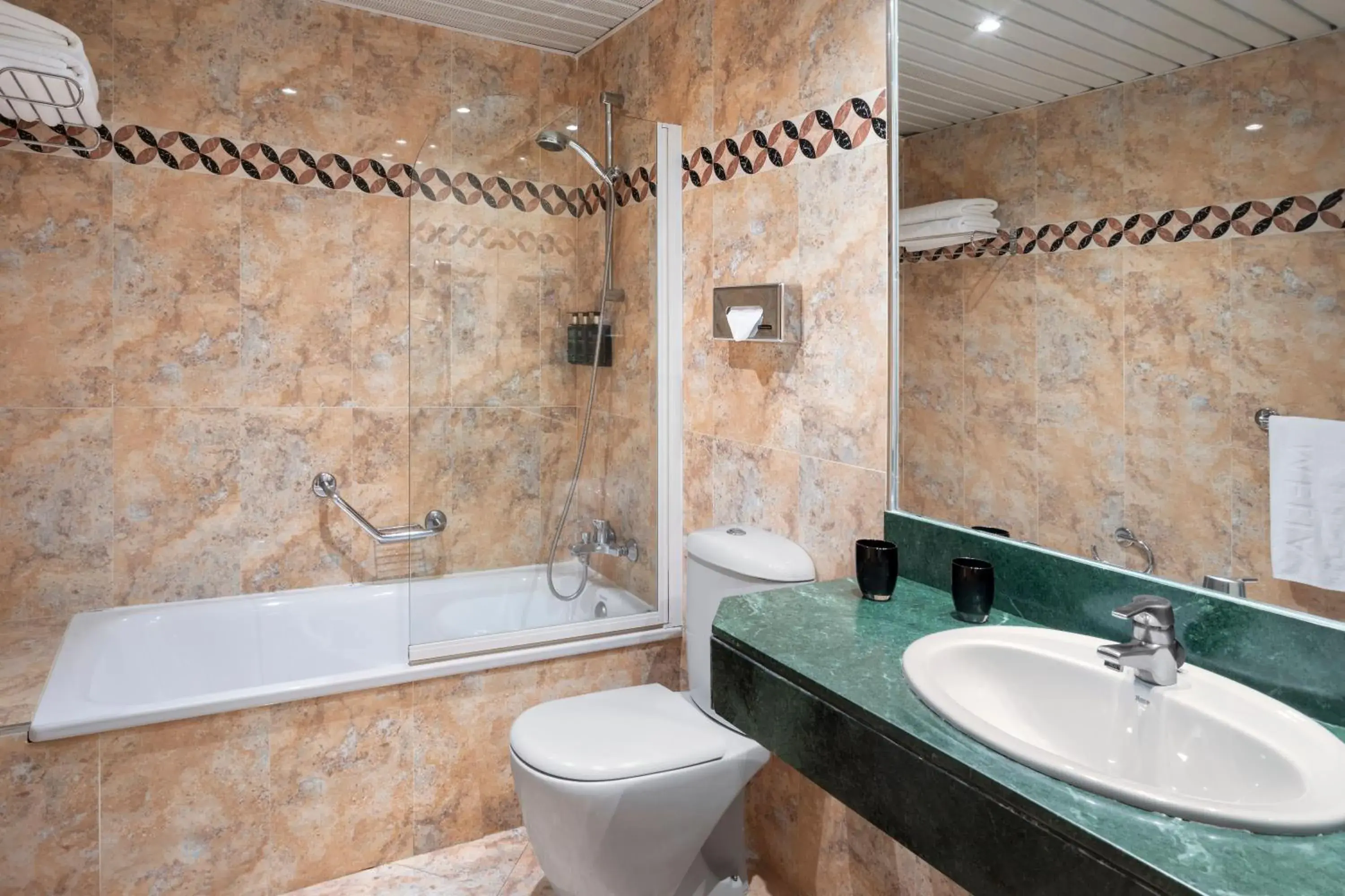 Bathroom in Meliá Sol y Nieve Bathroom in Meliá Sol y Nieve