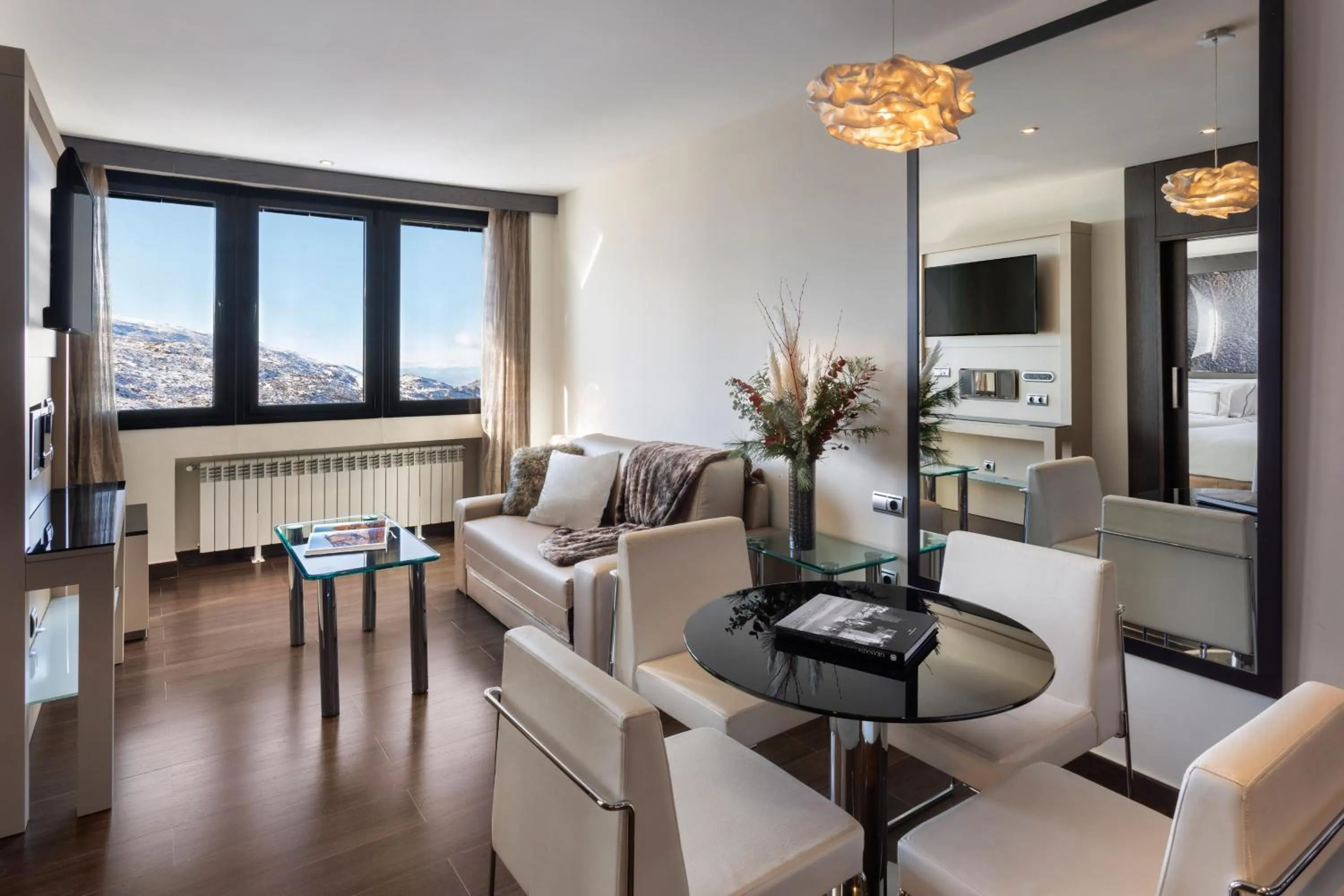 Property building in Meliá Sol y Nieve