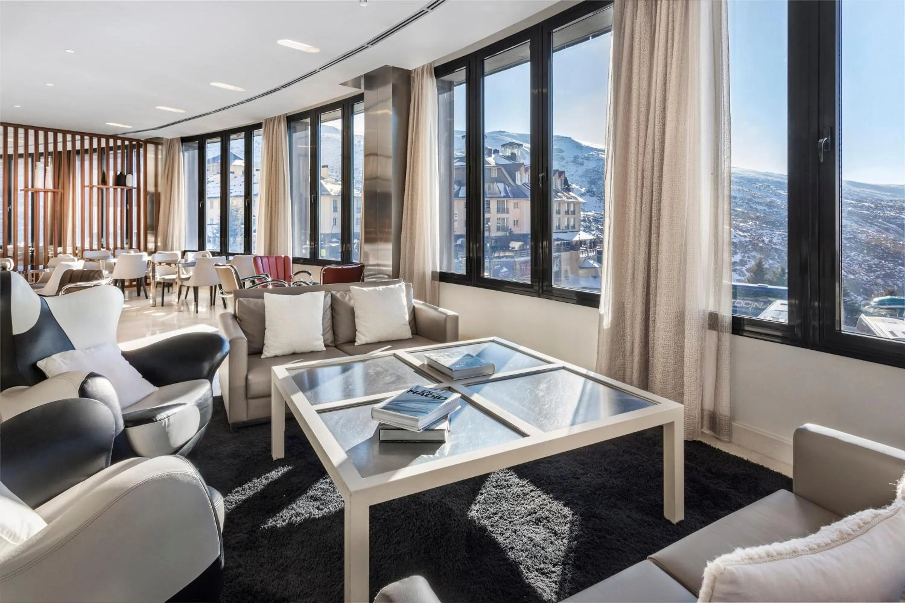 Property building in Meliá Sol y Nieve