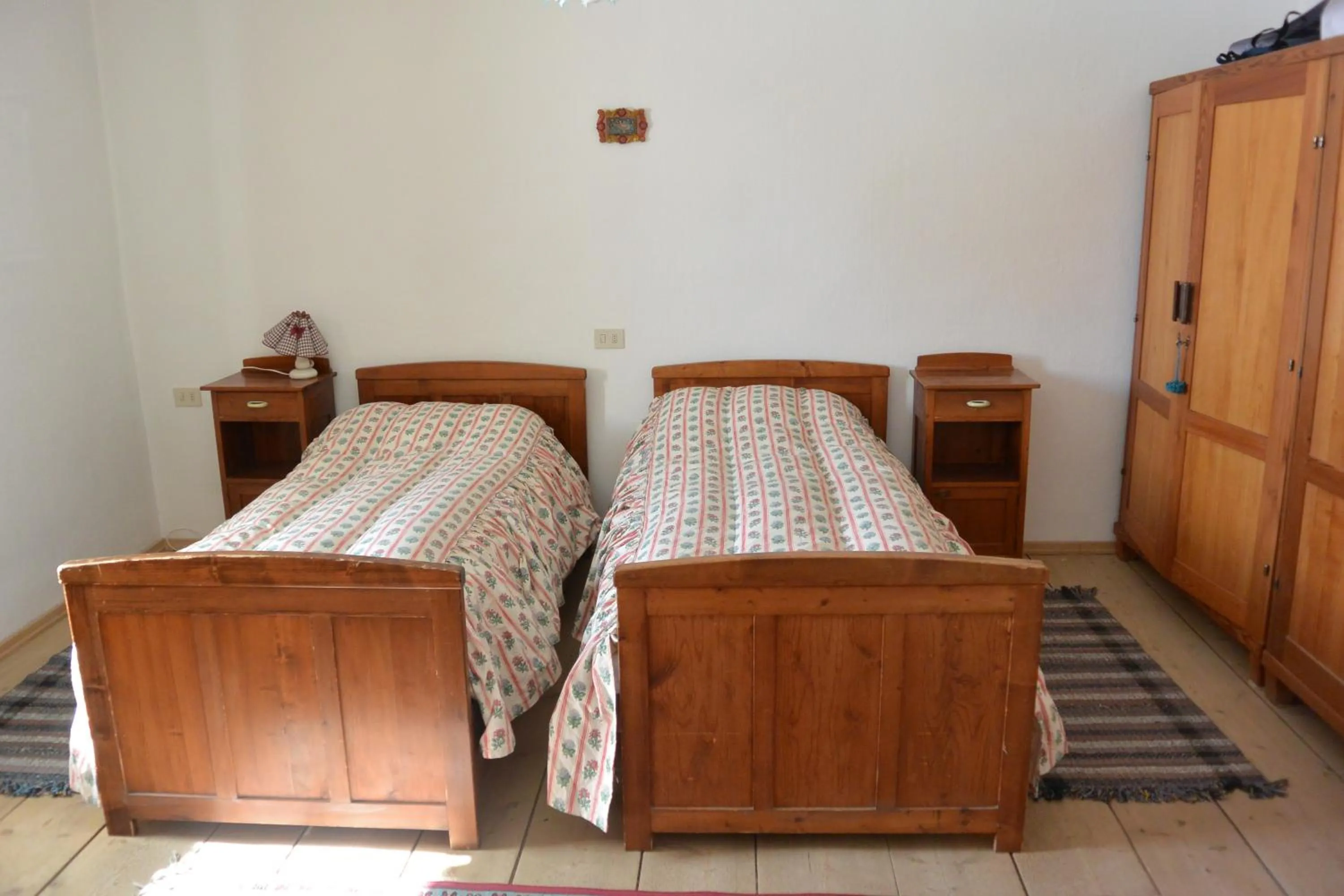 Bedroom, Bed in Villa Ronco - Stayincortina