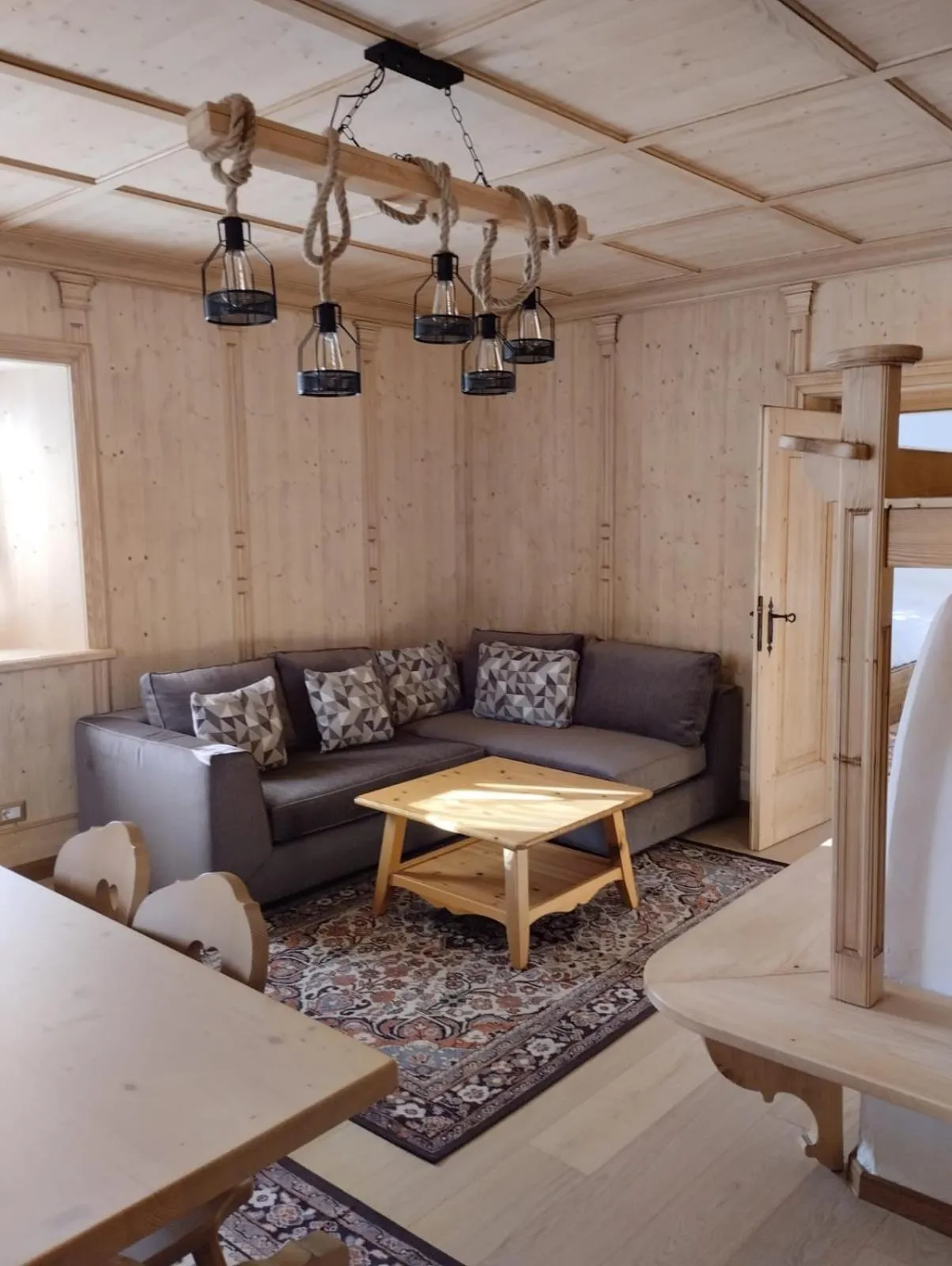 Living room, Bed in Villa Ronco - Stayincortina