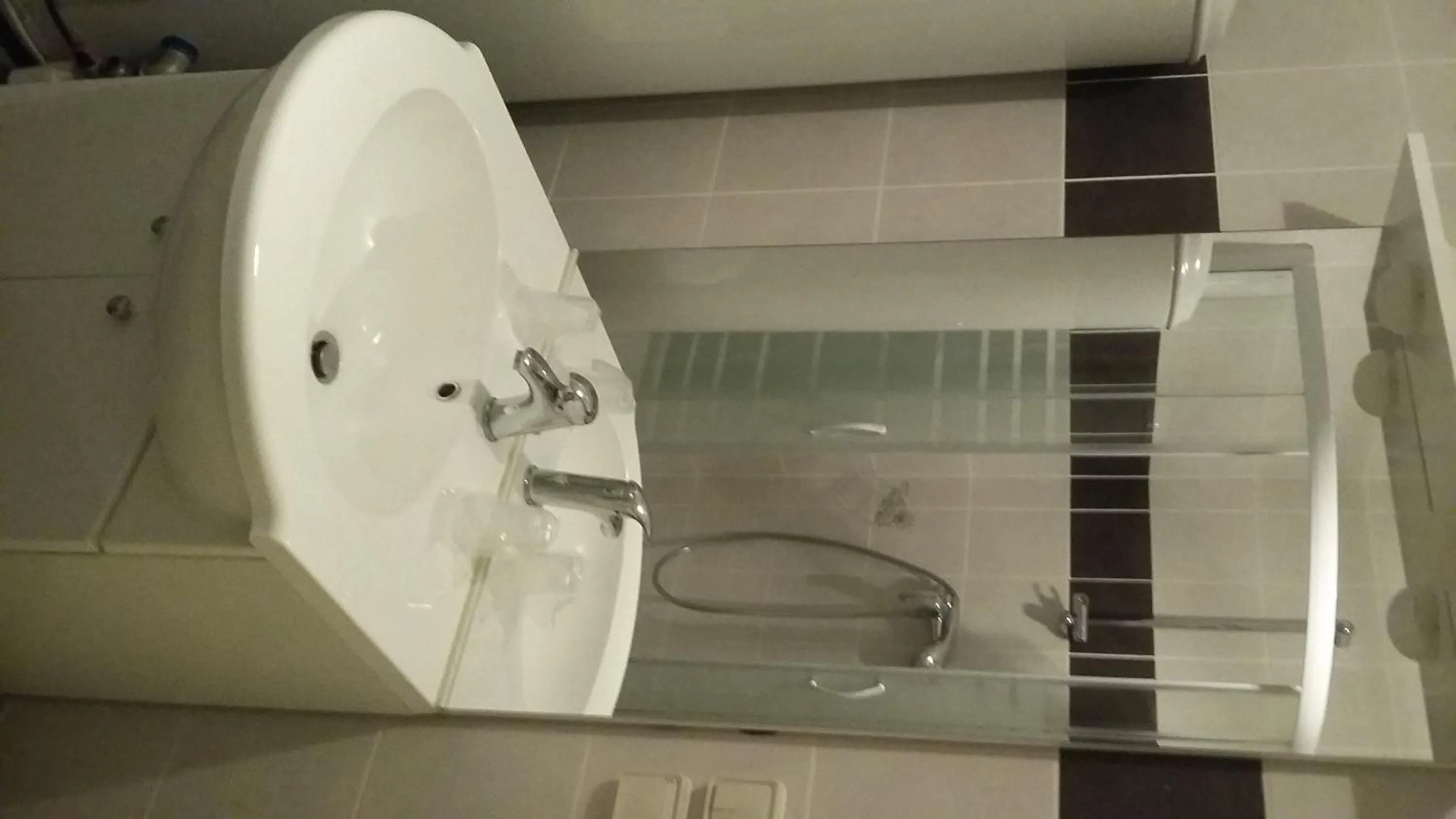 Bathroom in Auberge de l'Europe