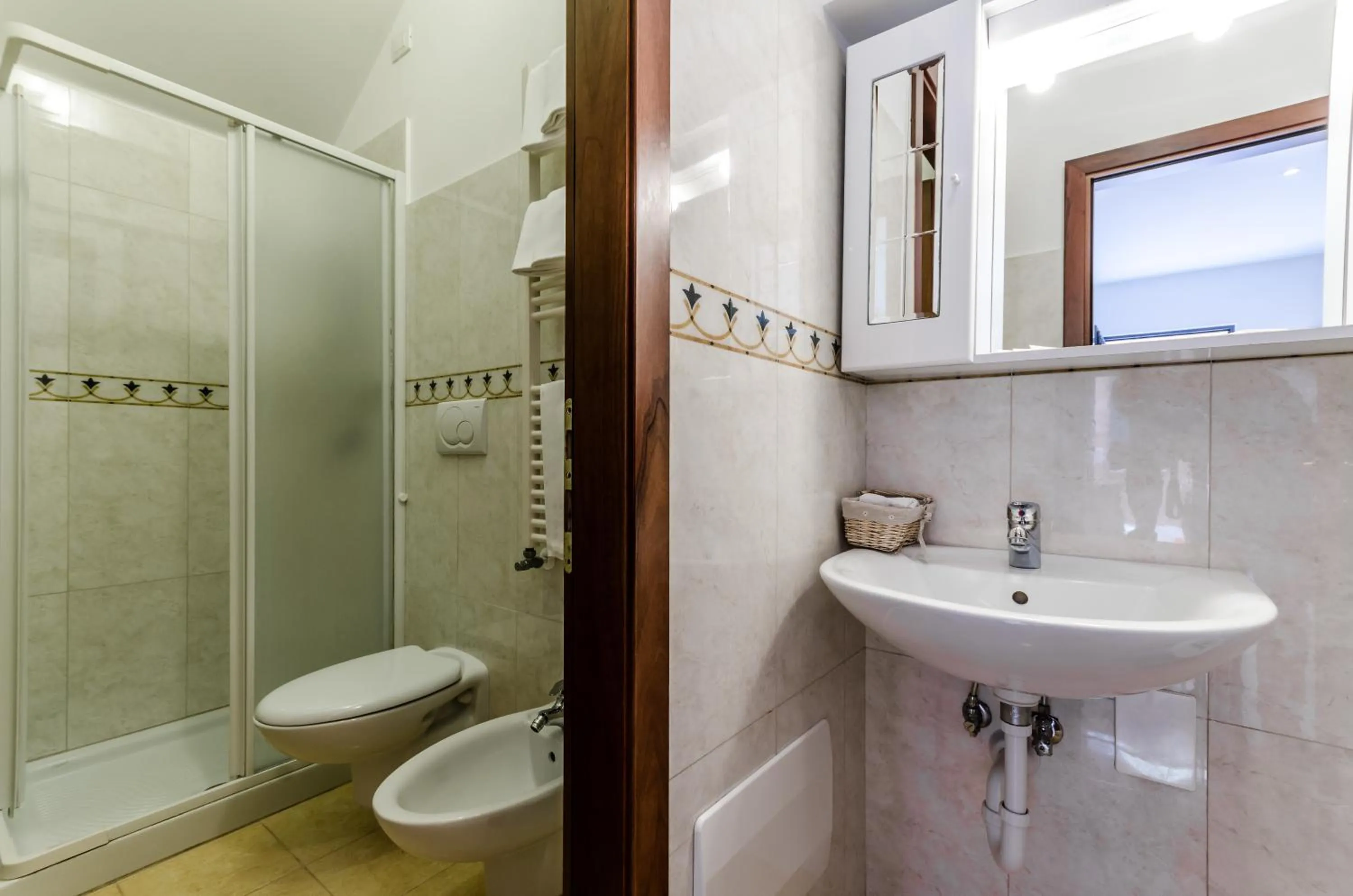 Shower in Cannaregio II Apartments