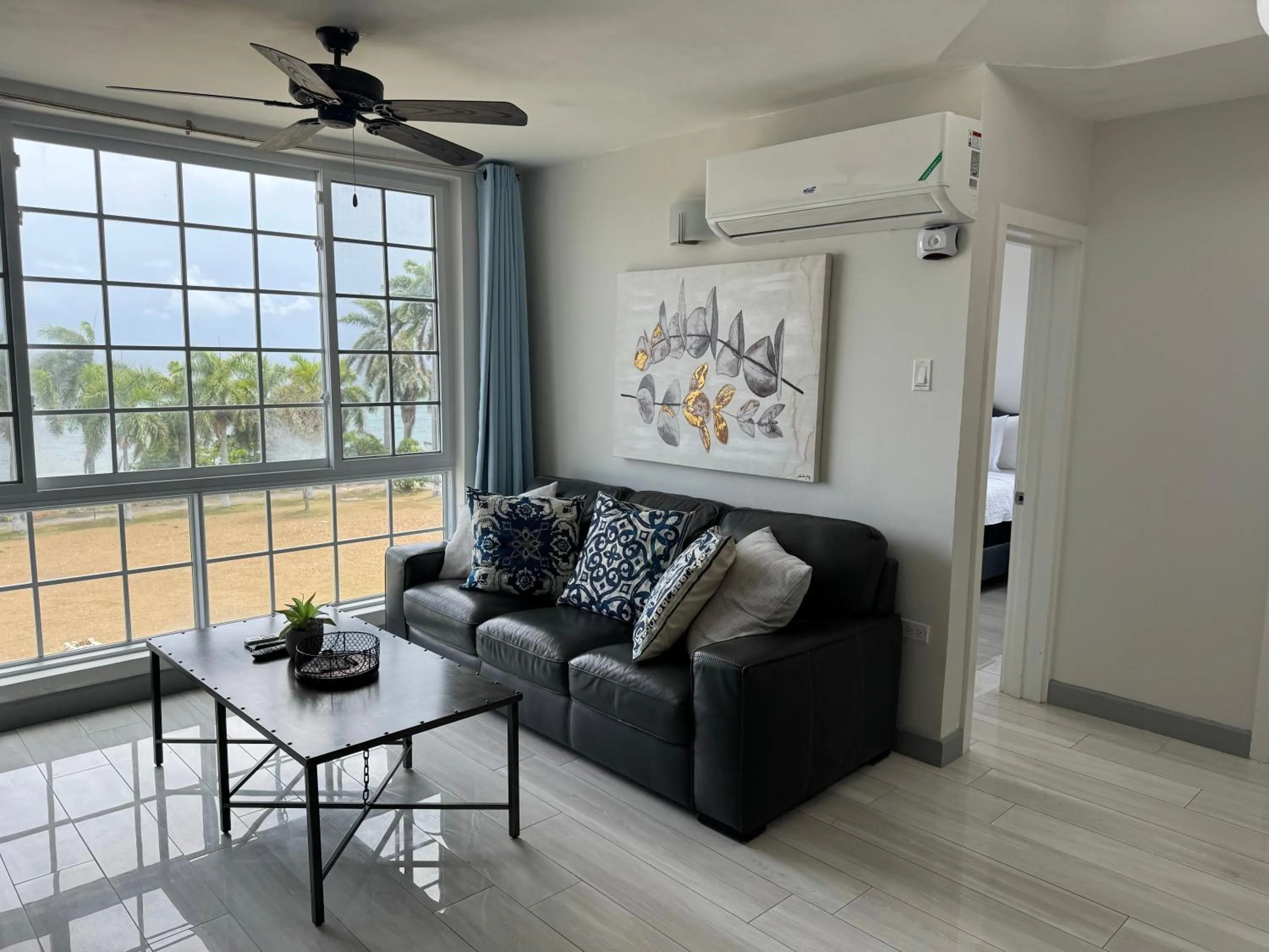 Living room in Marriott SeaCastles B30 Rooftop Penthouse