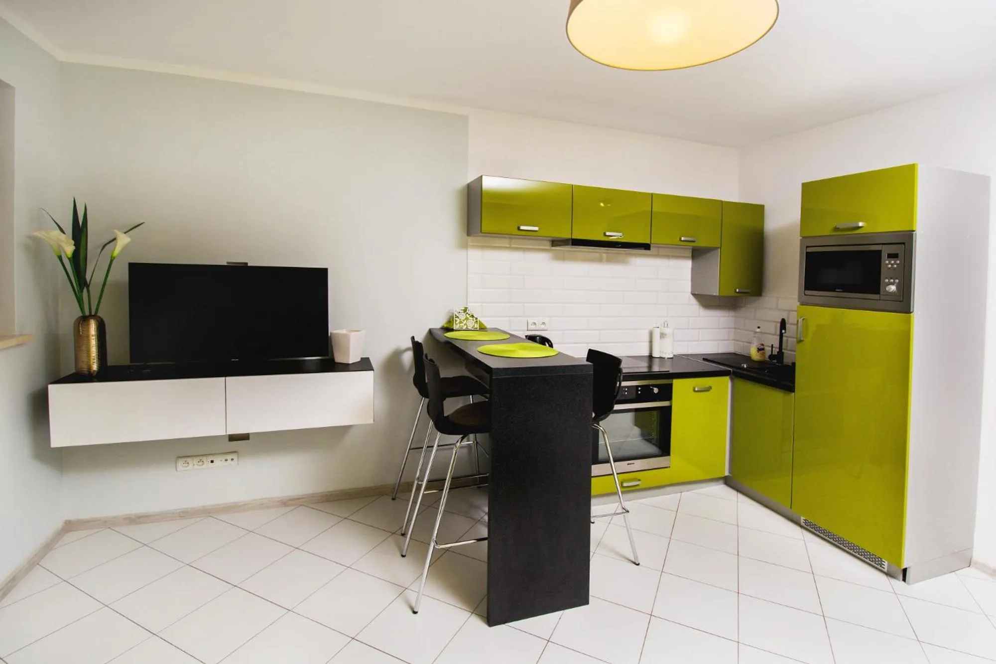 TV and multimedia in erApartments Oxygen Residence